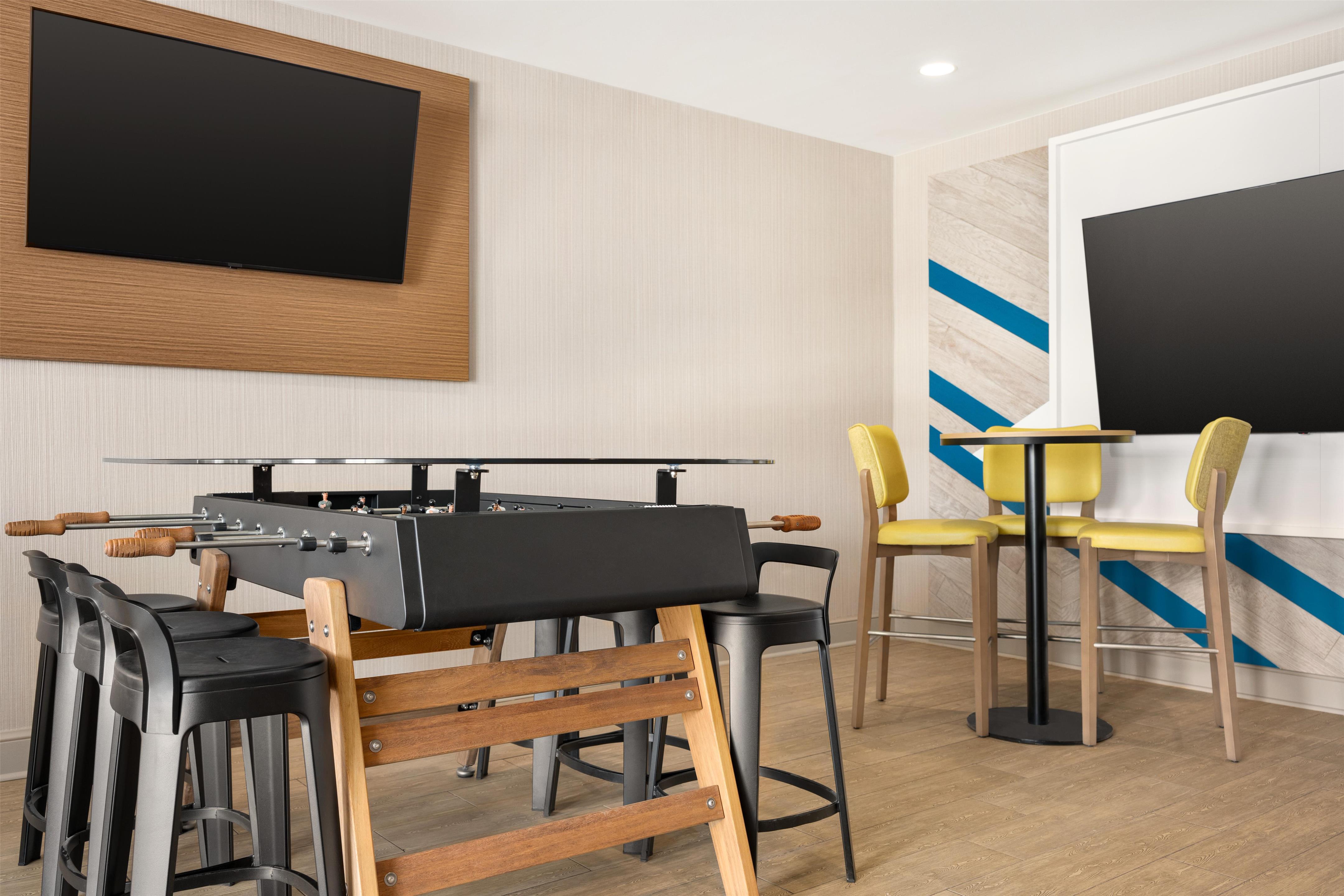 Lobby | Hilton Garden Inn Fort Collins