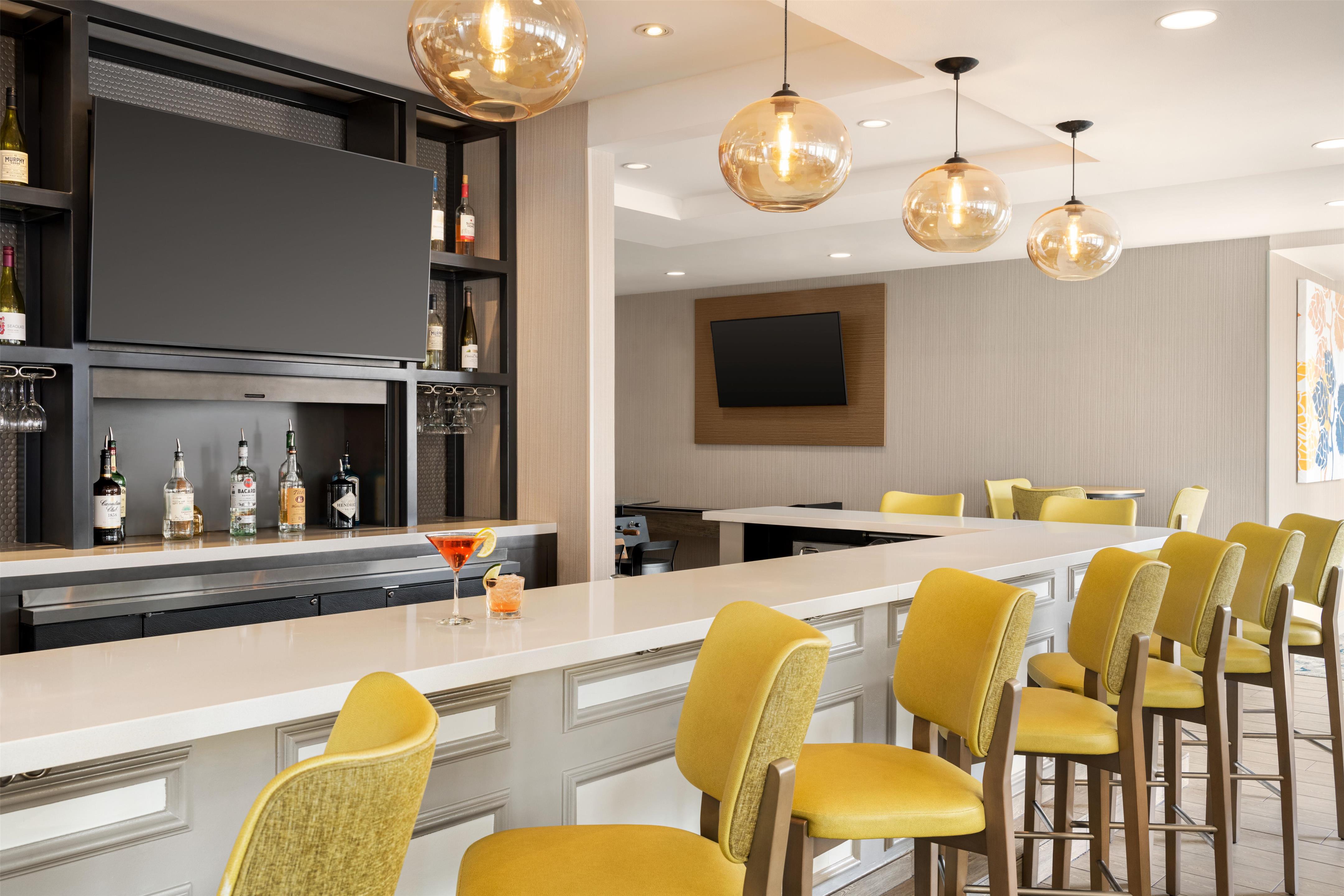 BarLounge | Hilton Garden Inn Fort Collins