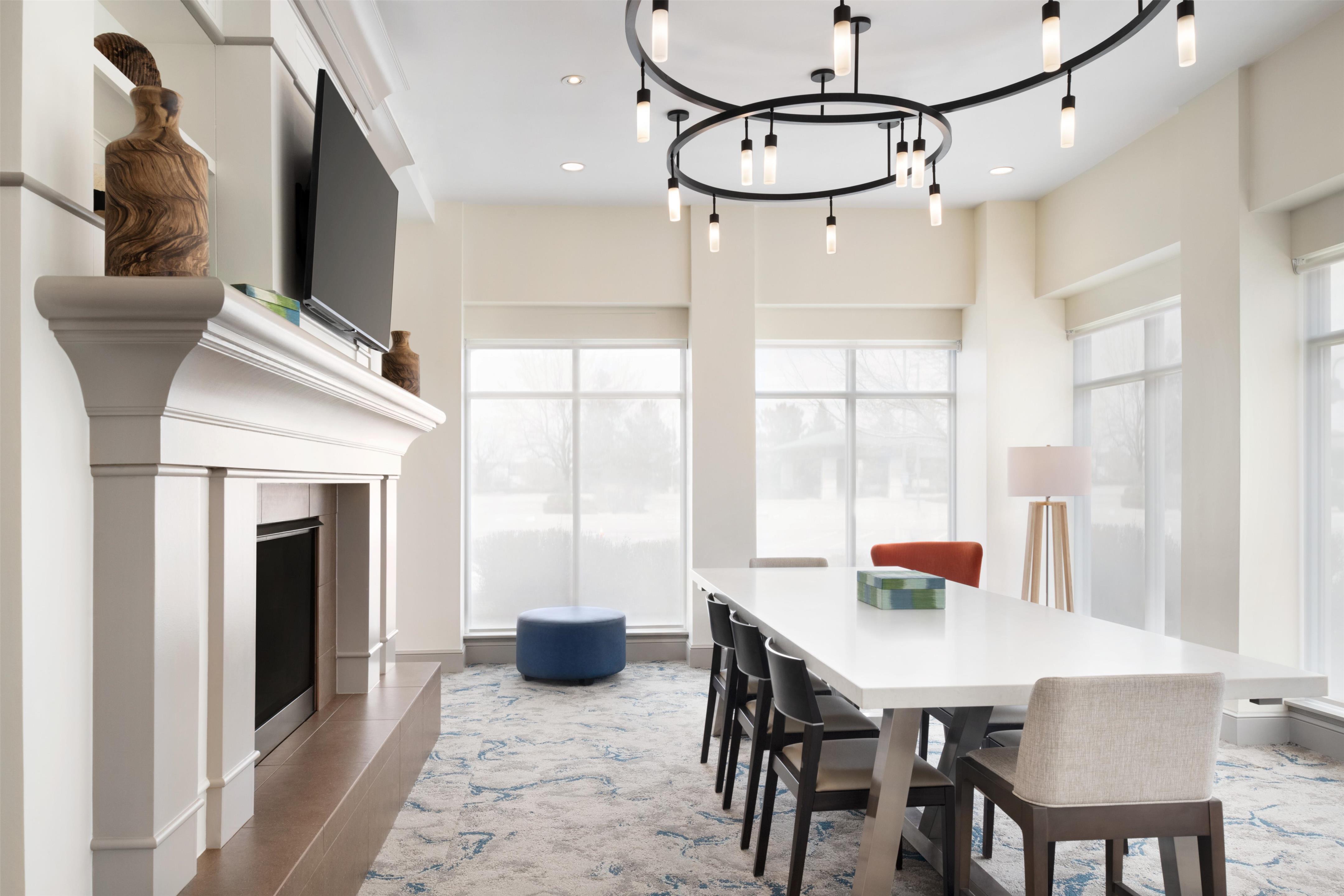 Lobby | Hilton Garden Inn Fort Collins