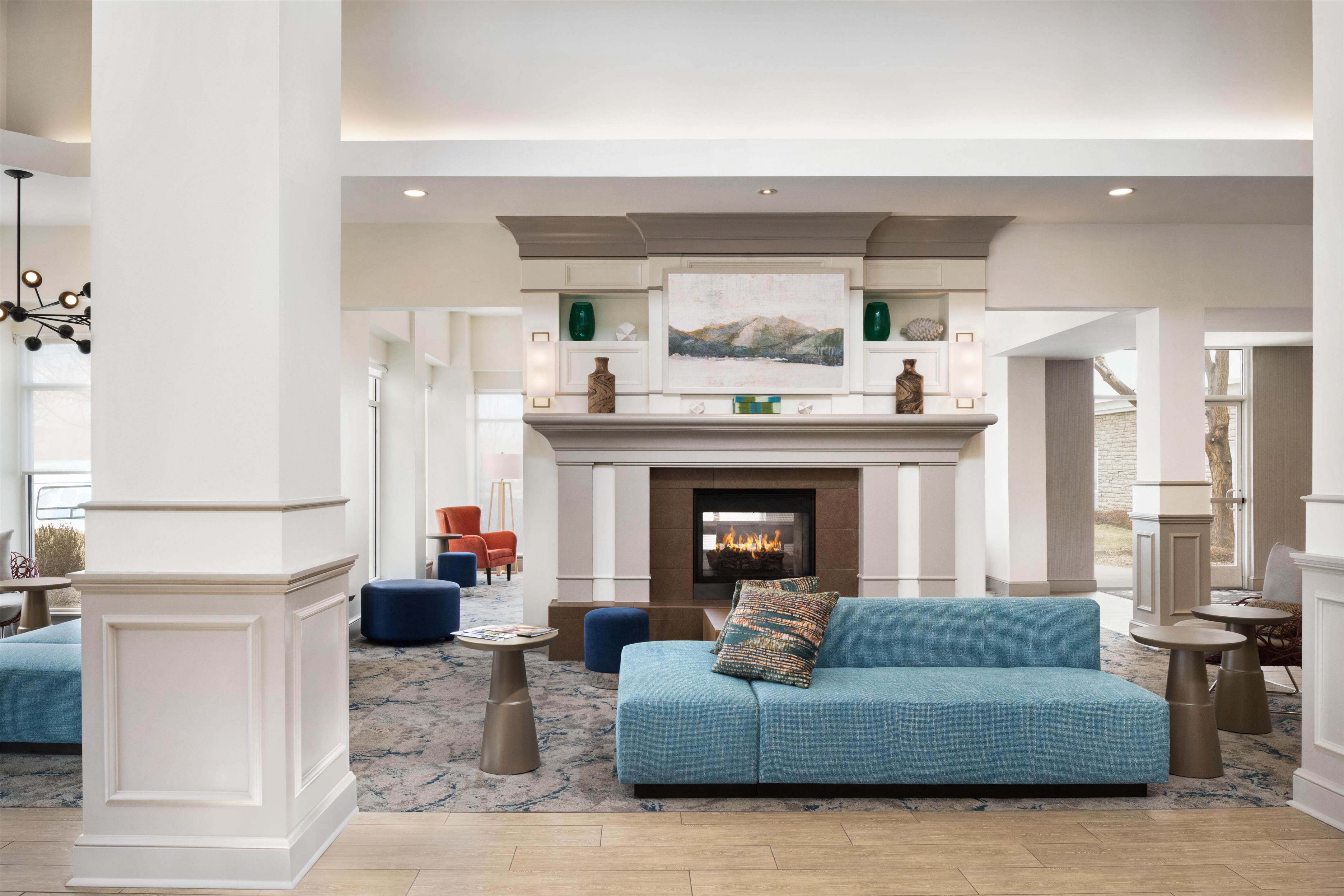 Lobby | Hilton Garden Inn Fort Collins