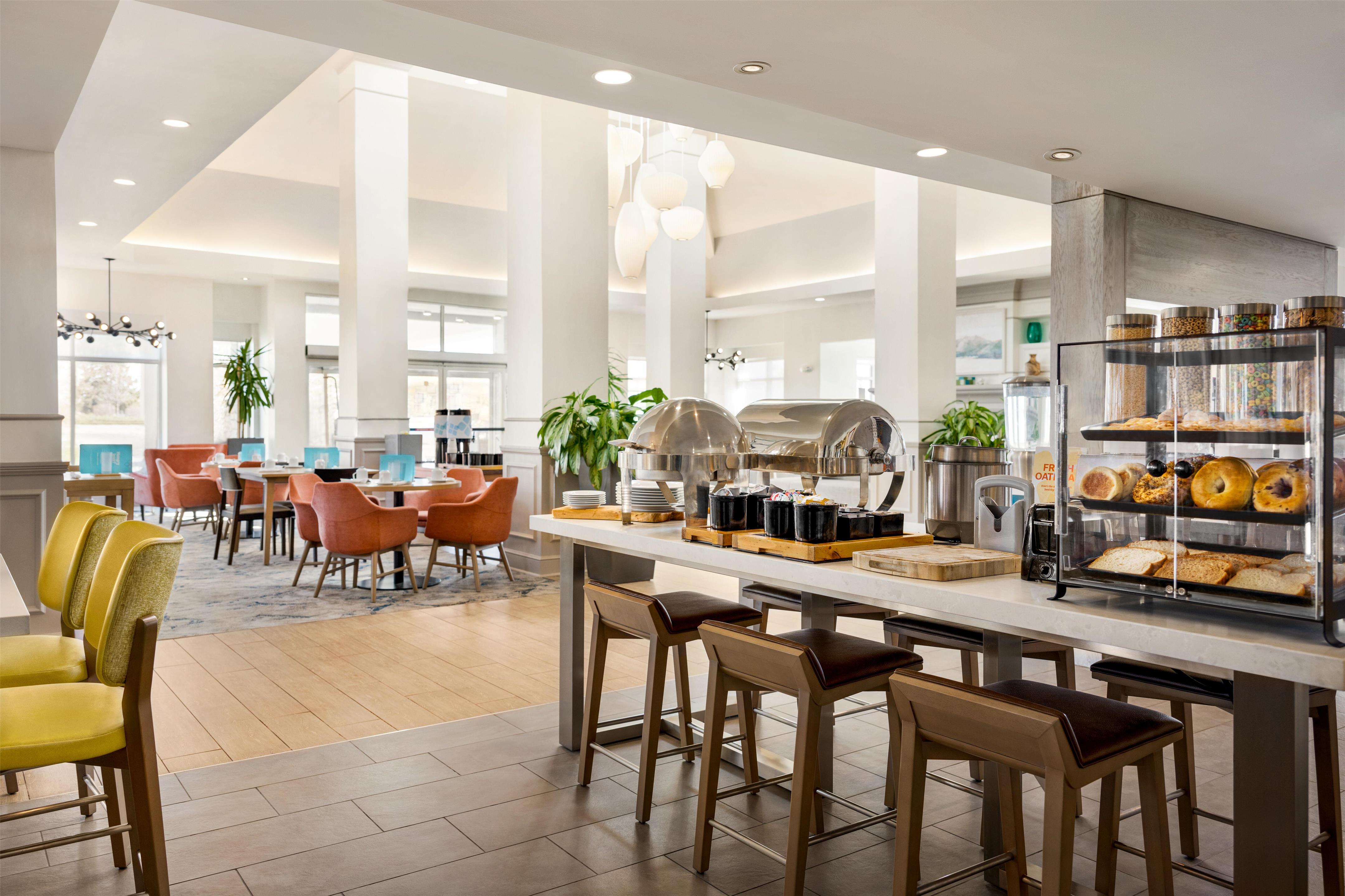 Breakfast Area | Hilton Garden Inn Fort Collins
