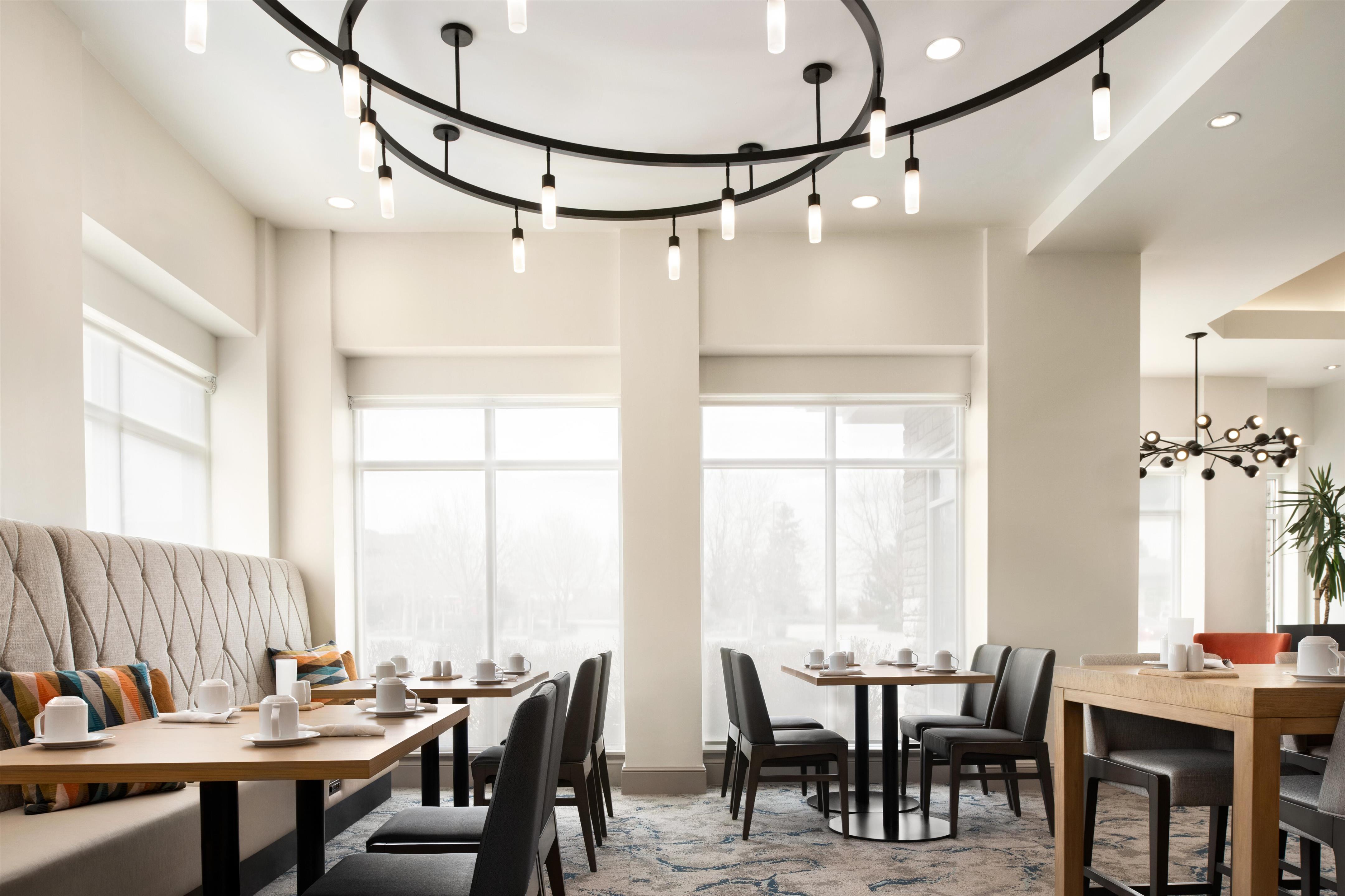 Breakfast Area | Hilton Garden Inn Fort Collins