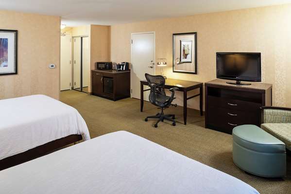  - Hilton Garden Inn Sioux Falls - I-229, Exit 1C