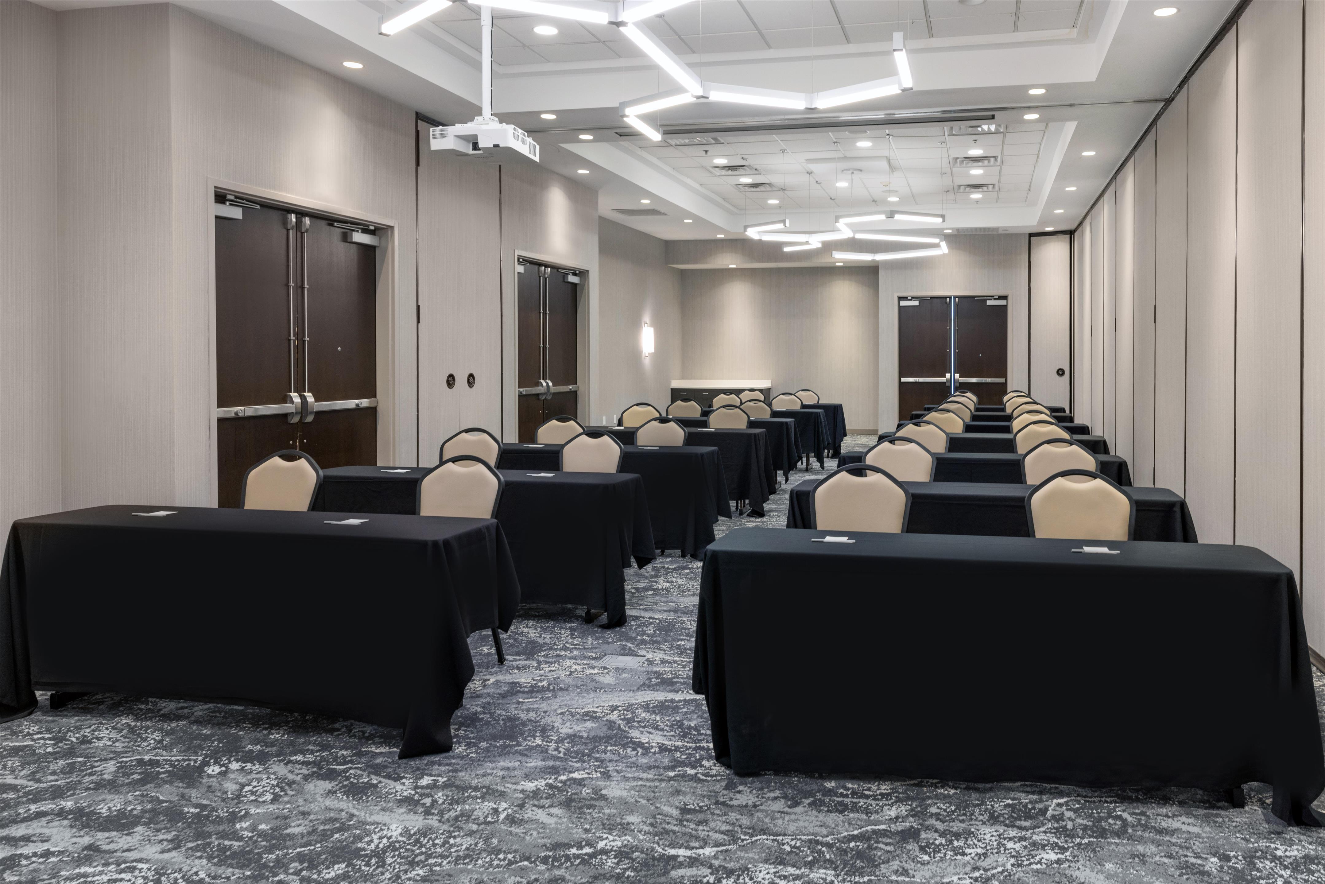 Meeting Room | Hilton Garden Inn Sioux Falls South