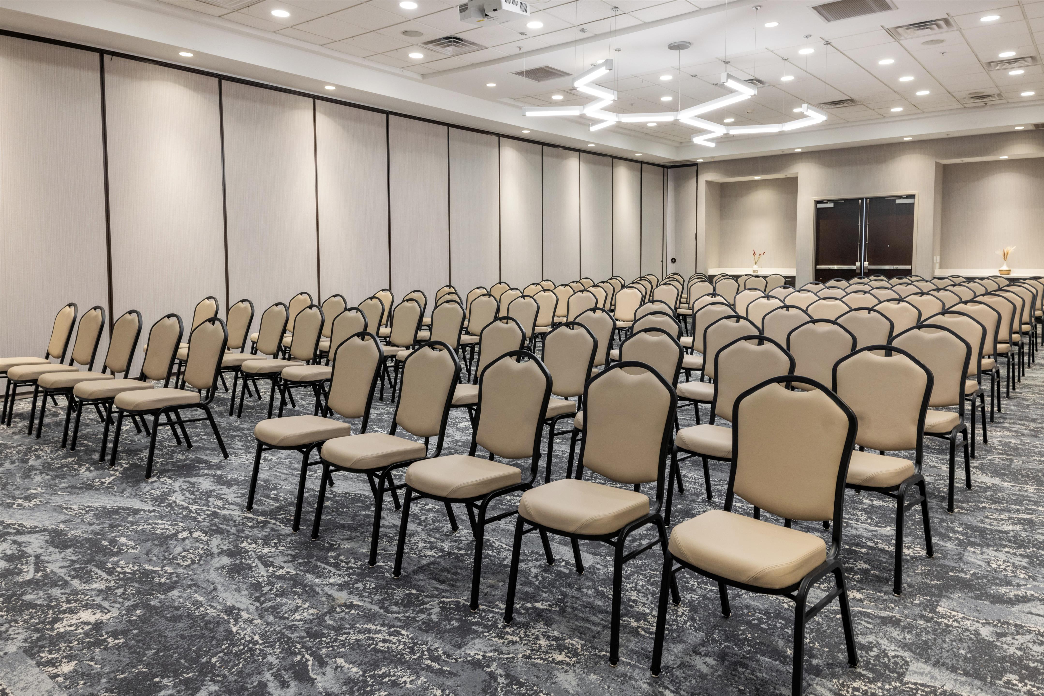 Meeting Room | Hilton Garden Inn Sioux Falls South