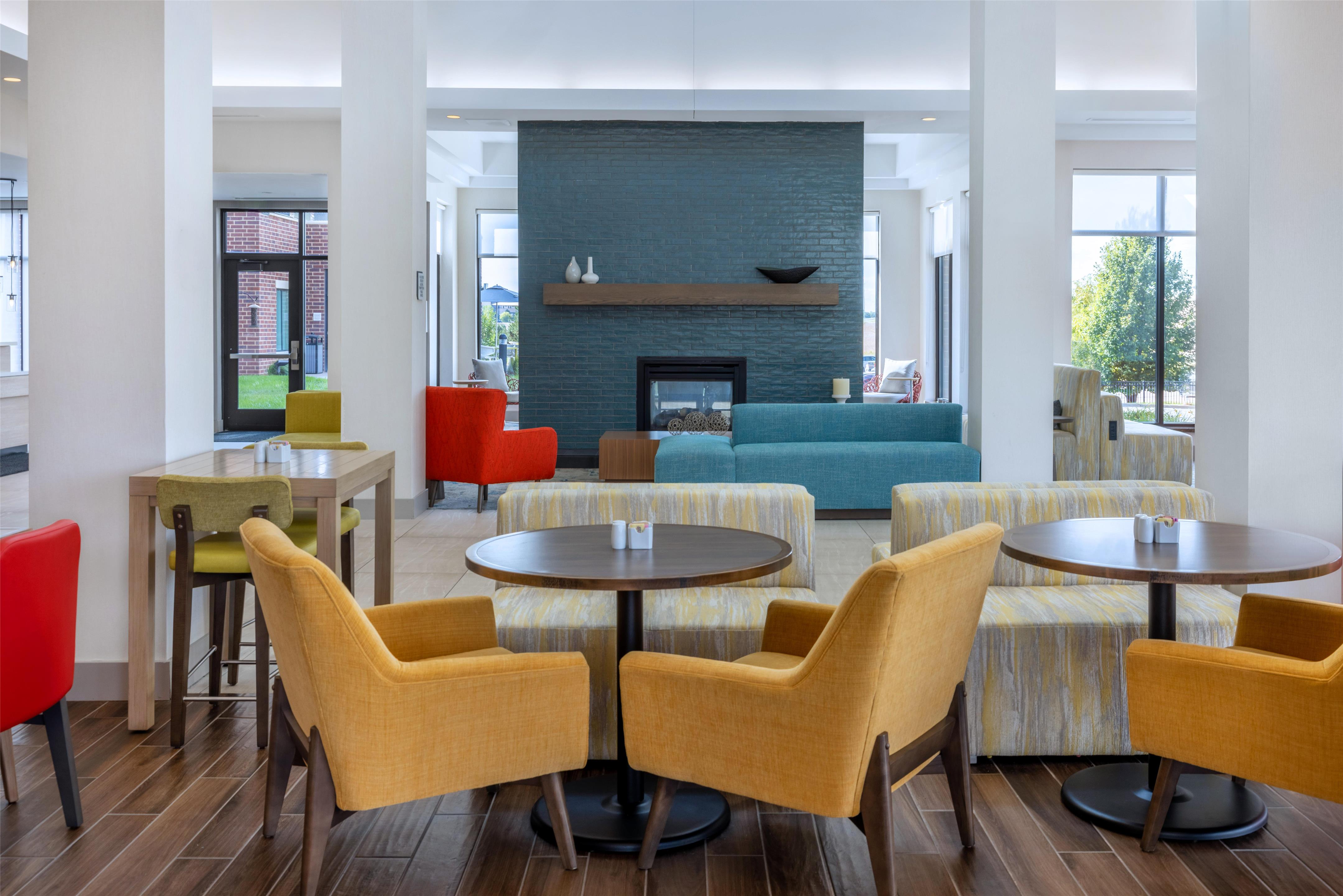 Lobby | Hilton Garden Inn Sioux Falls South