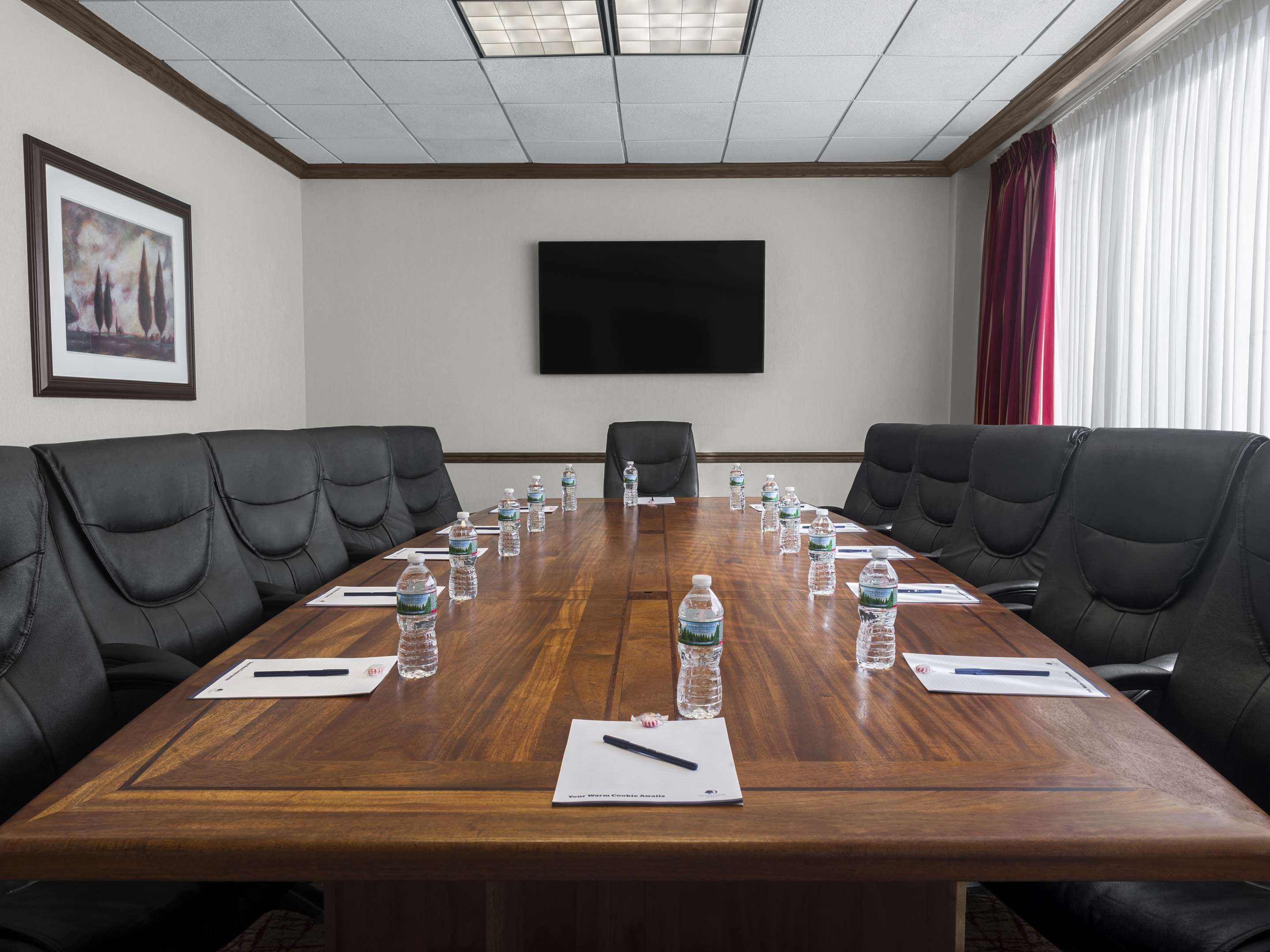 Meeting Room | DoubleTree by Hilton Fort Lee - George Washington Bridge