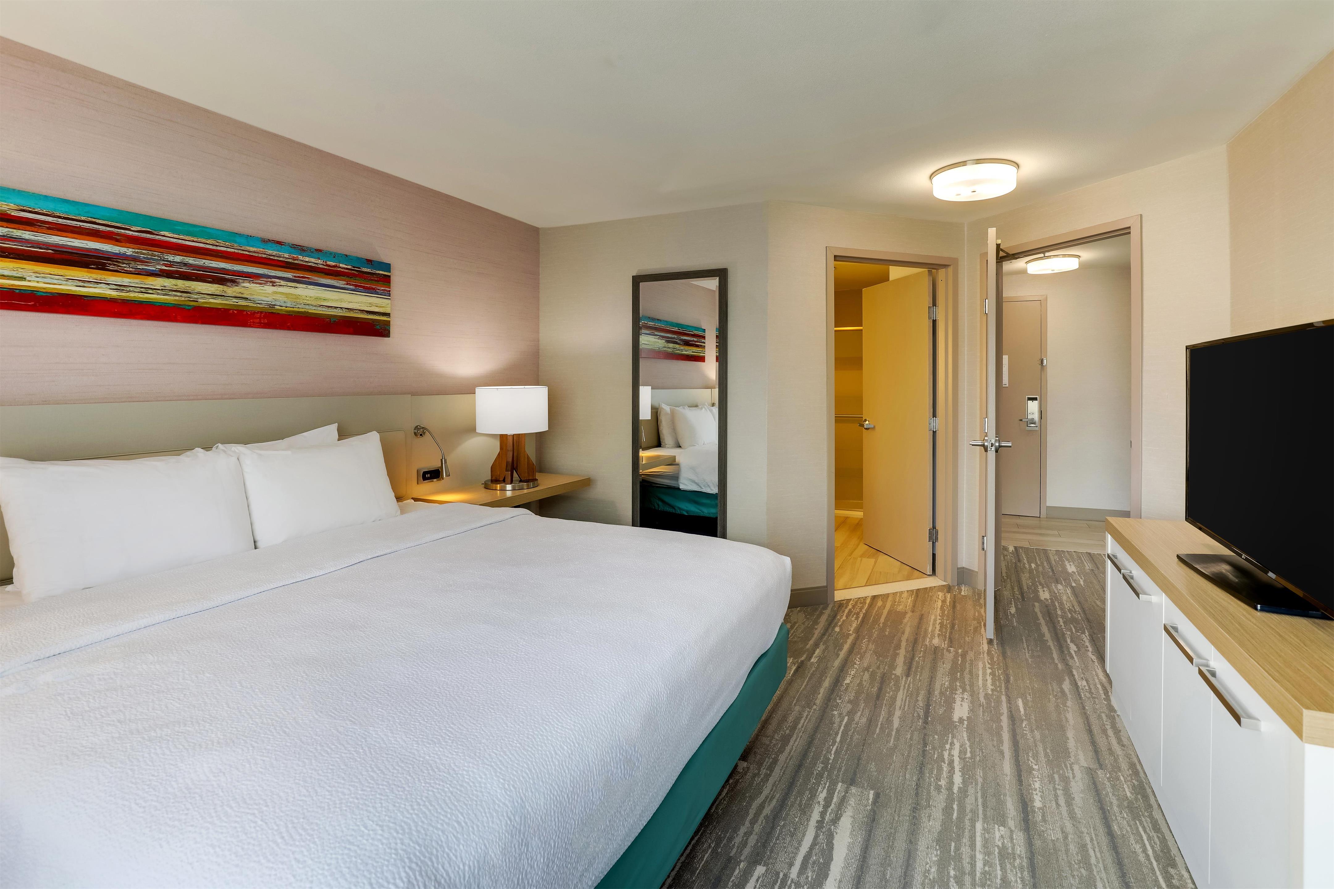 Guest room