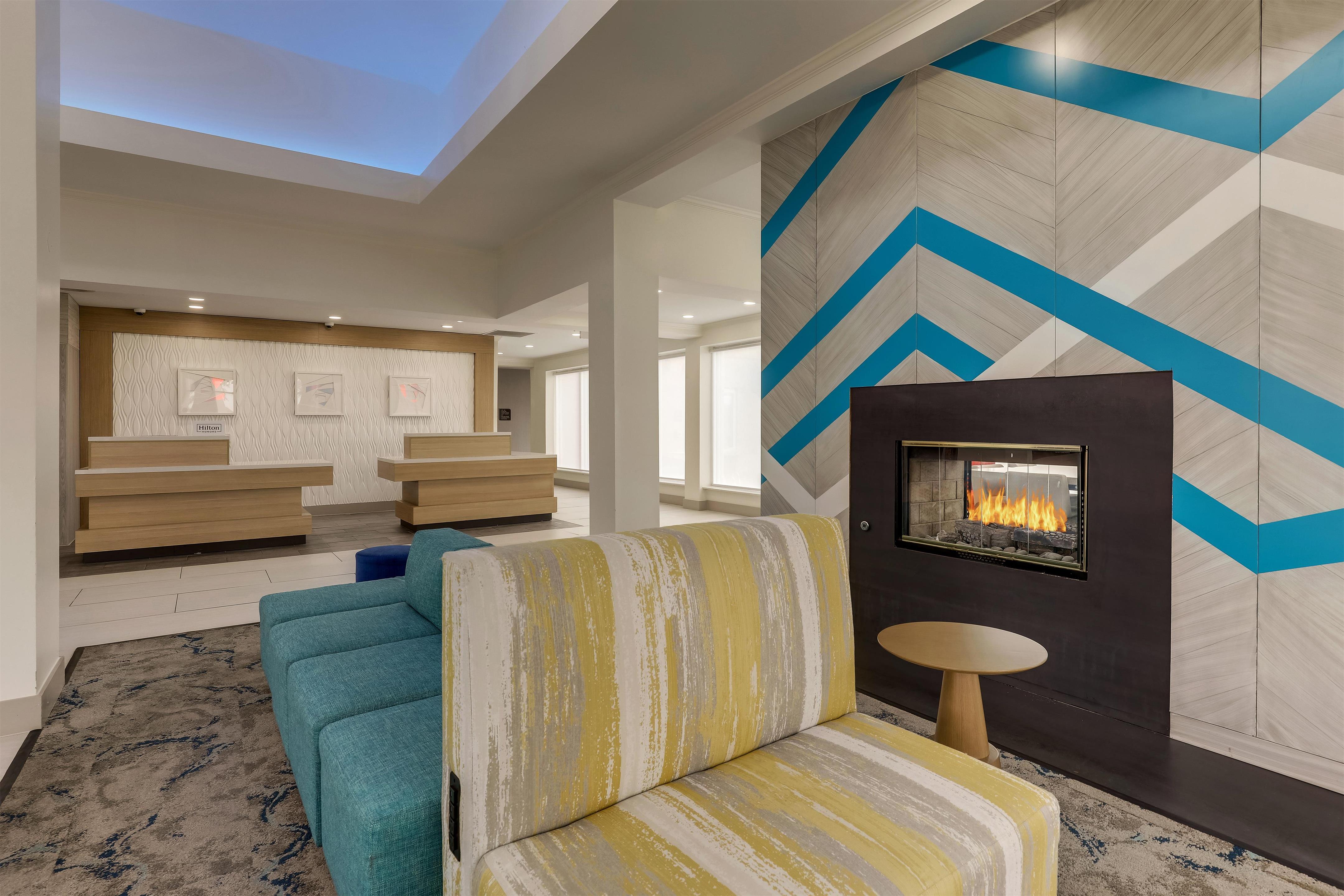 Reception | Hilton Garden Inn Fort Worth / Fossil Creek
