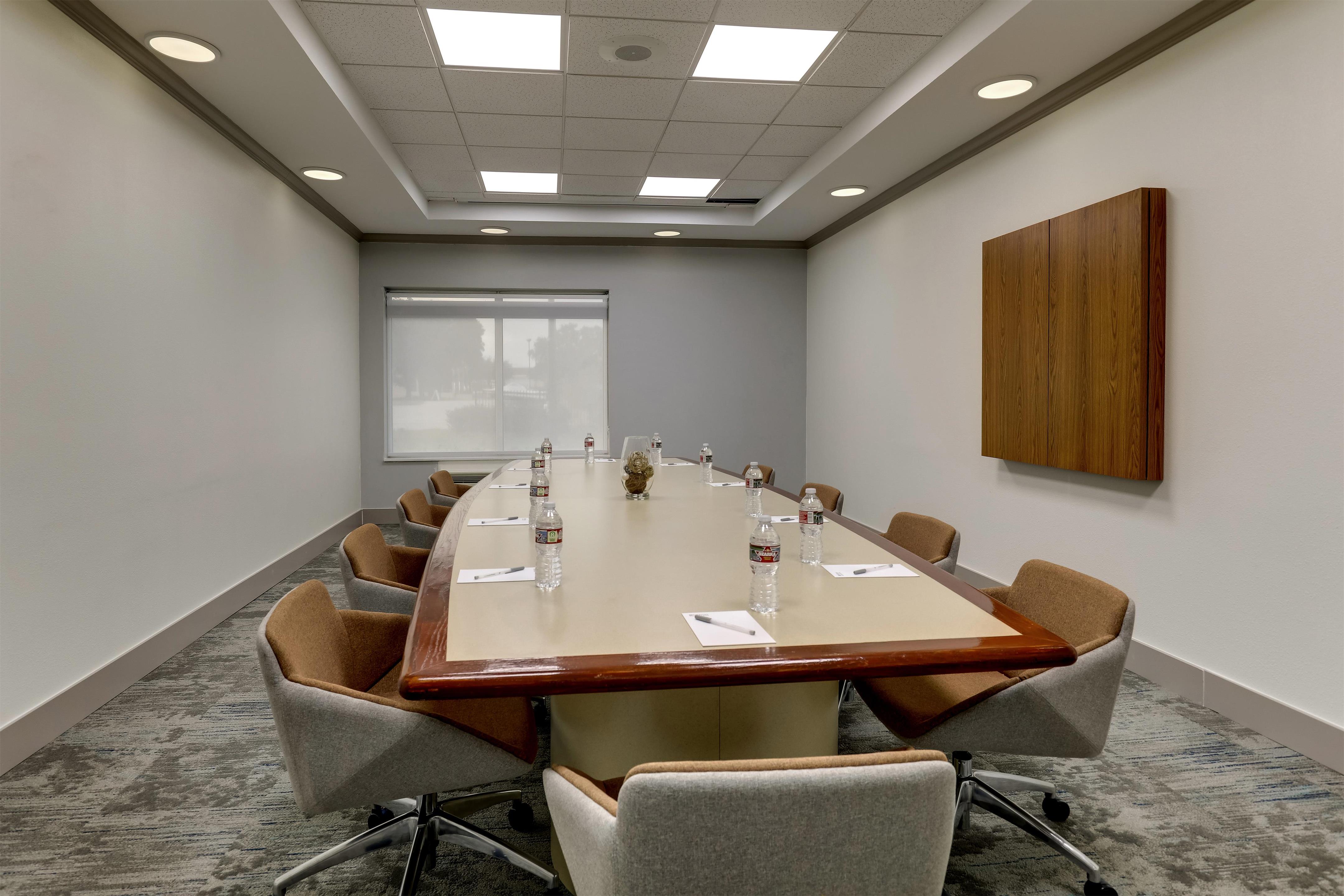 Meeting Room | Hilton Garden Inn Fort Worth / Fossil Creek