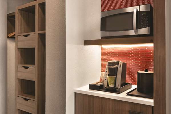  - Hilton Garden Inn Fort Wayne - I-69, Exit 302