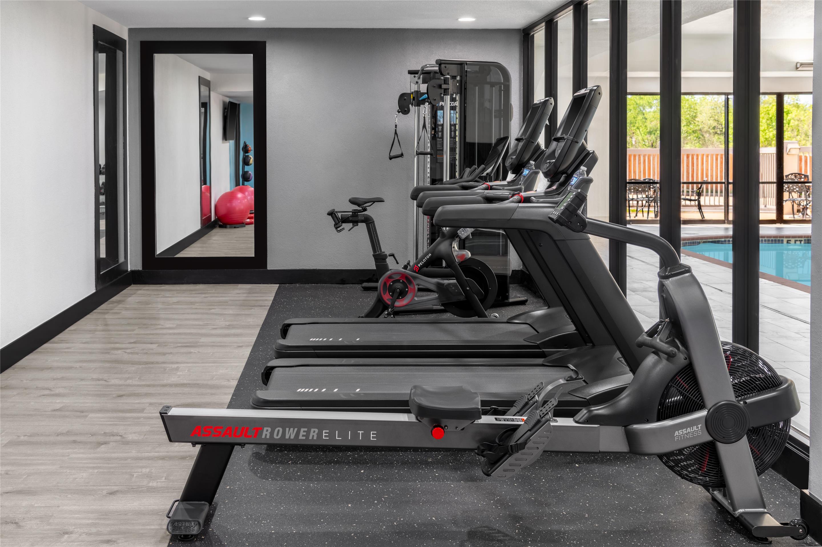 Health club fitness center gym | DoubleTree by Hilton Springdale