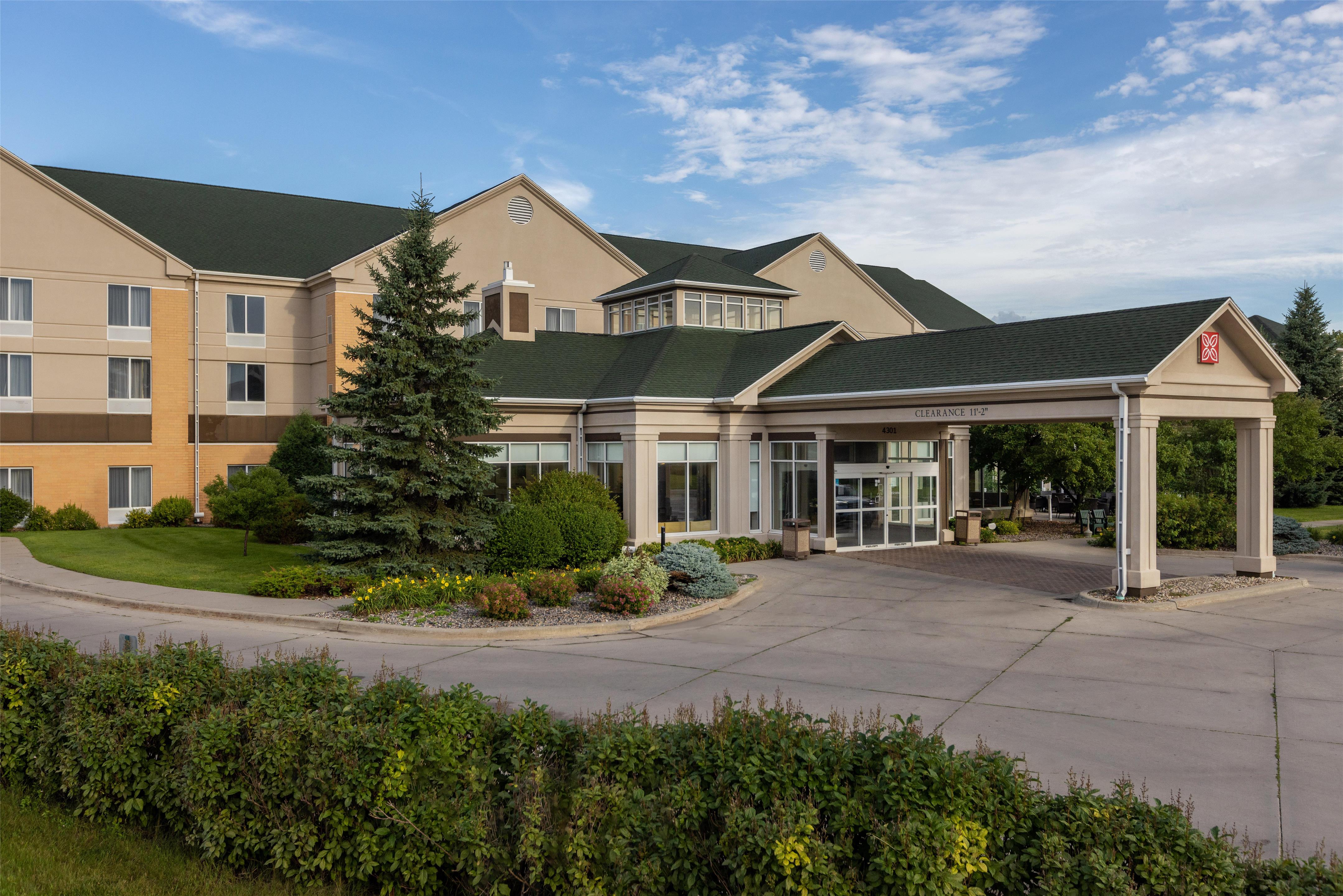 Exterior | Hilton Garden Inn- Grand Forks/UND