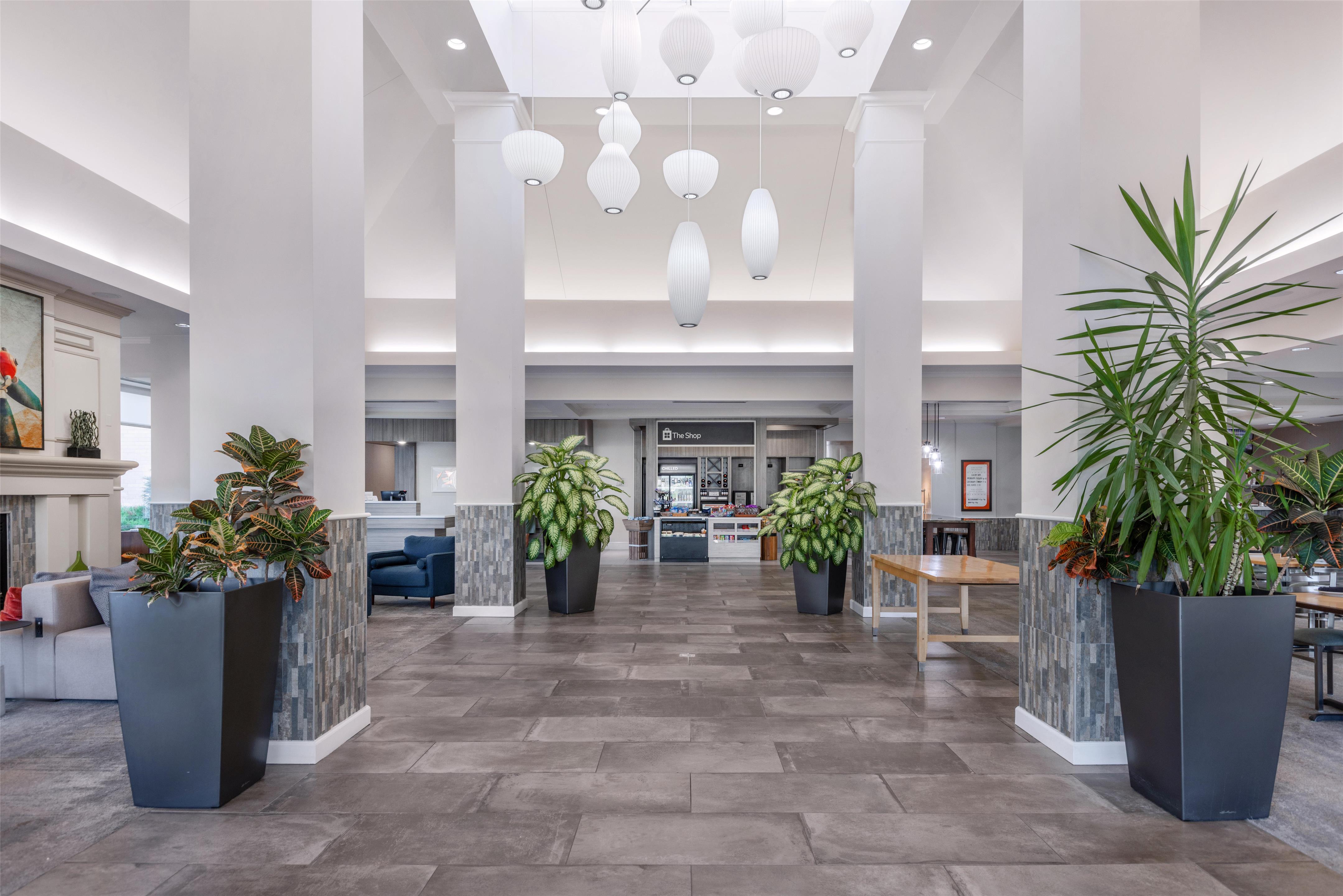 Lobby | Hilton Garden Inn- Grand Forks/UND