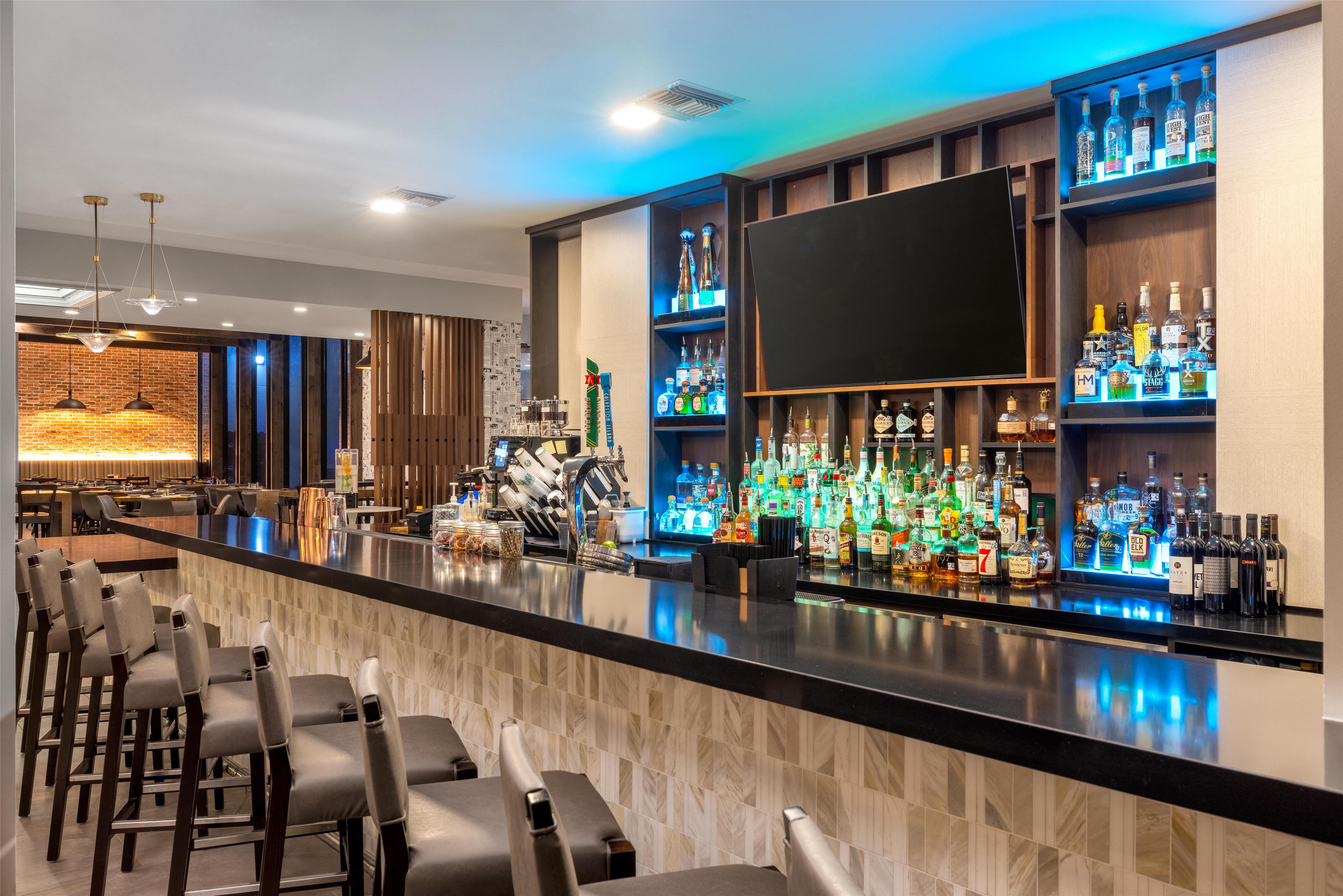 BarLounge | Hilton Galveston Island Resort