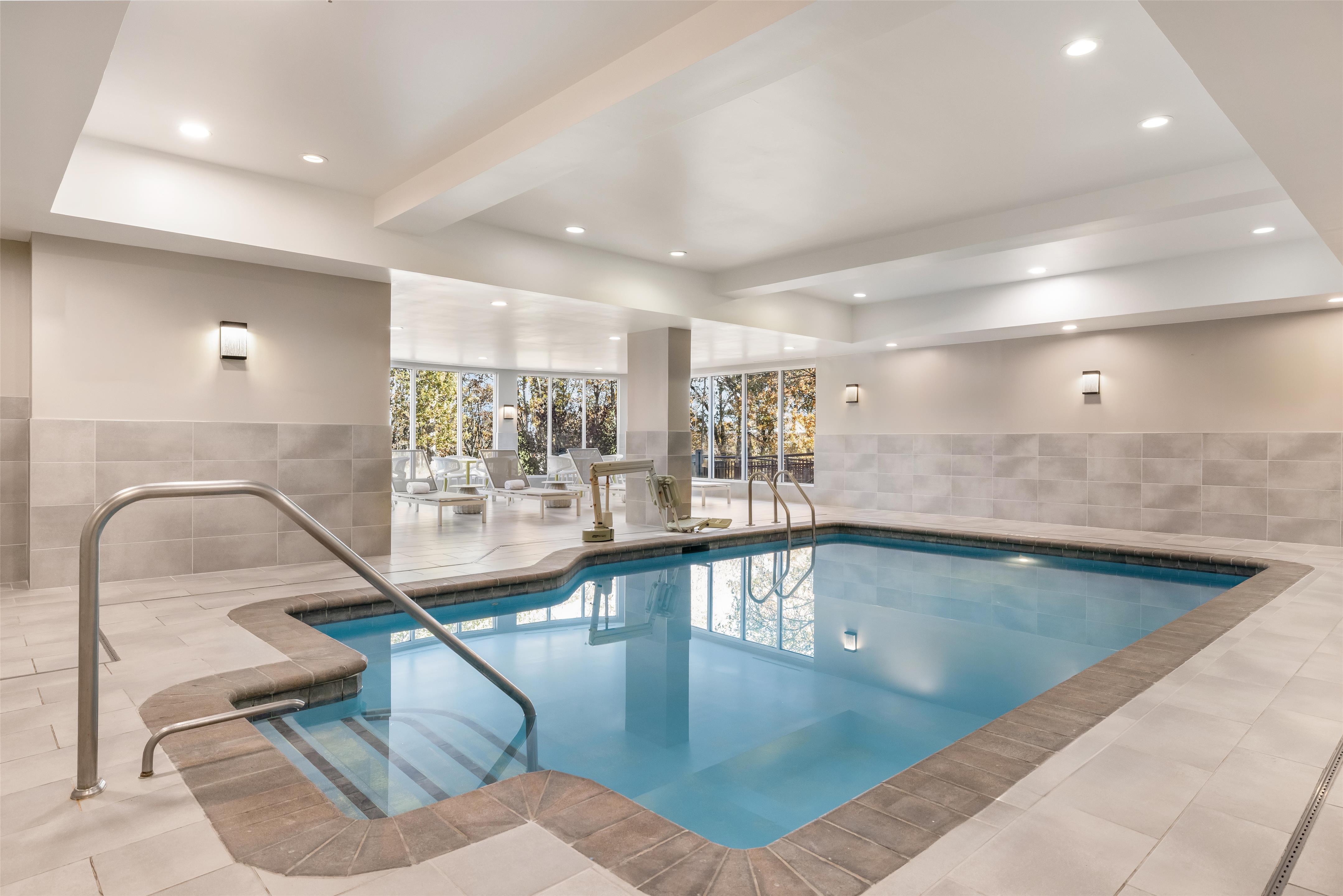 Pool | Hilton Garden Inn Mystic/Groton