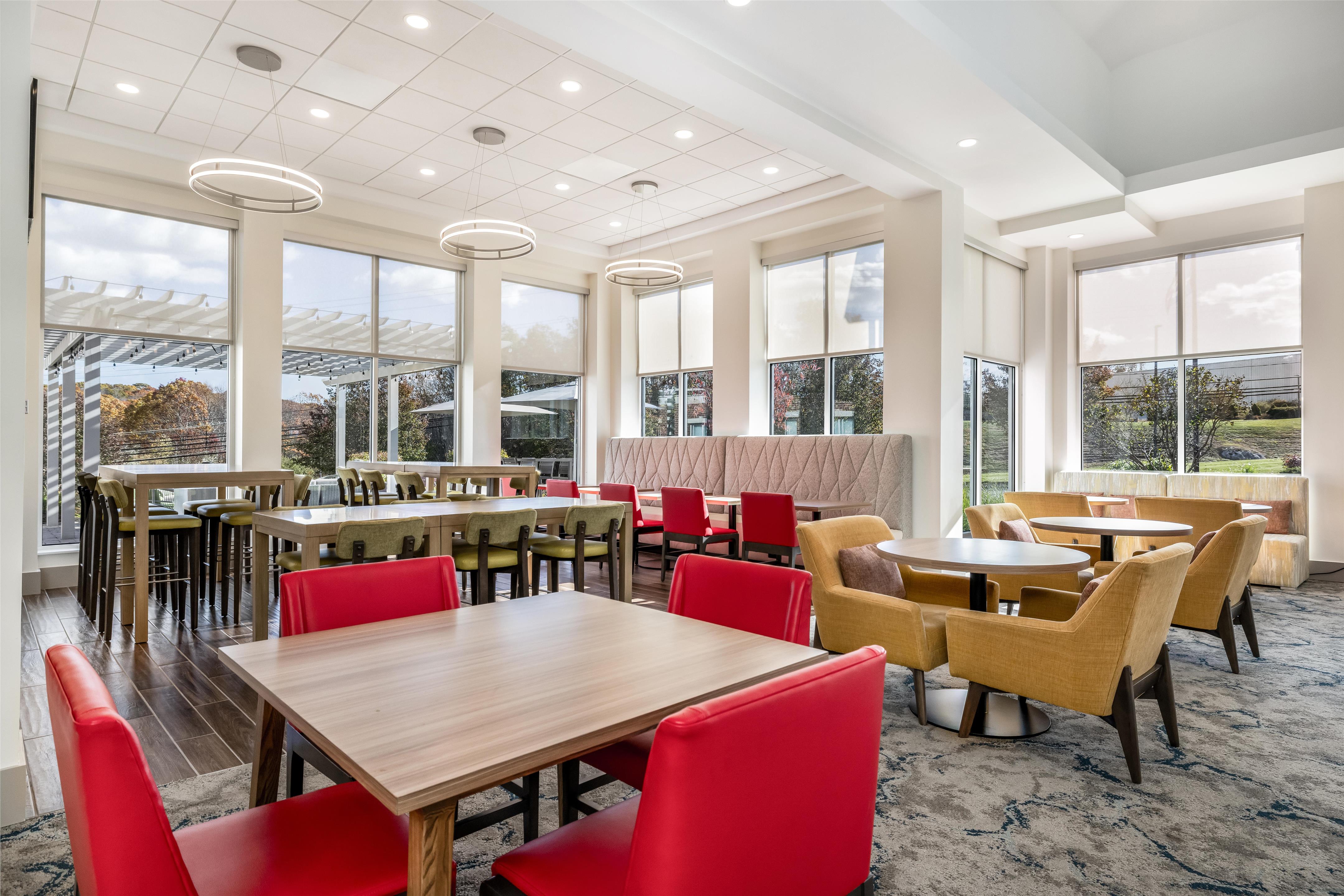 Restaurant | Hilton Garden Inn Mystic/Groton