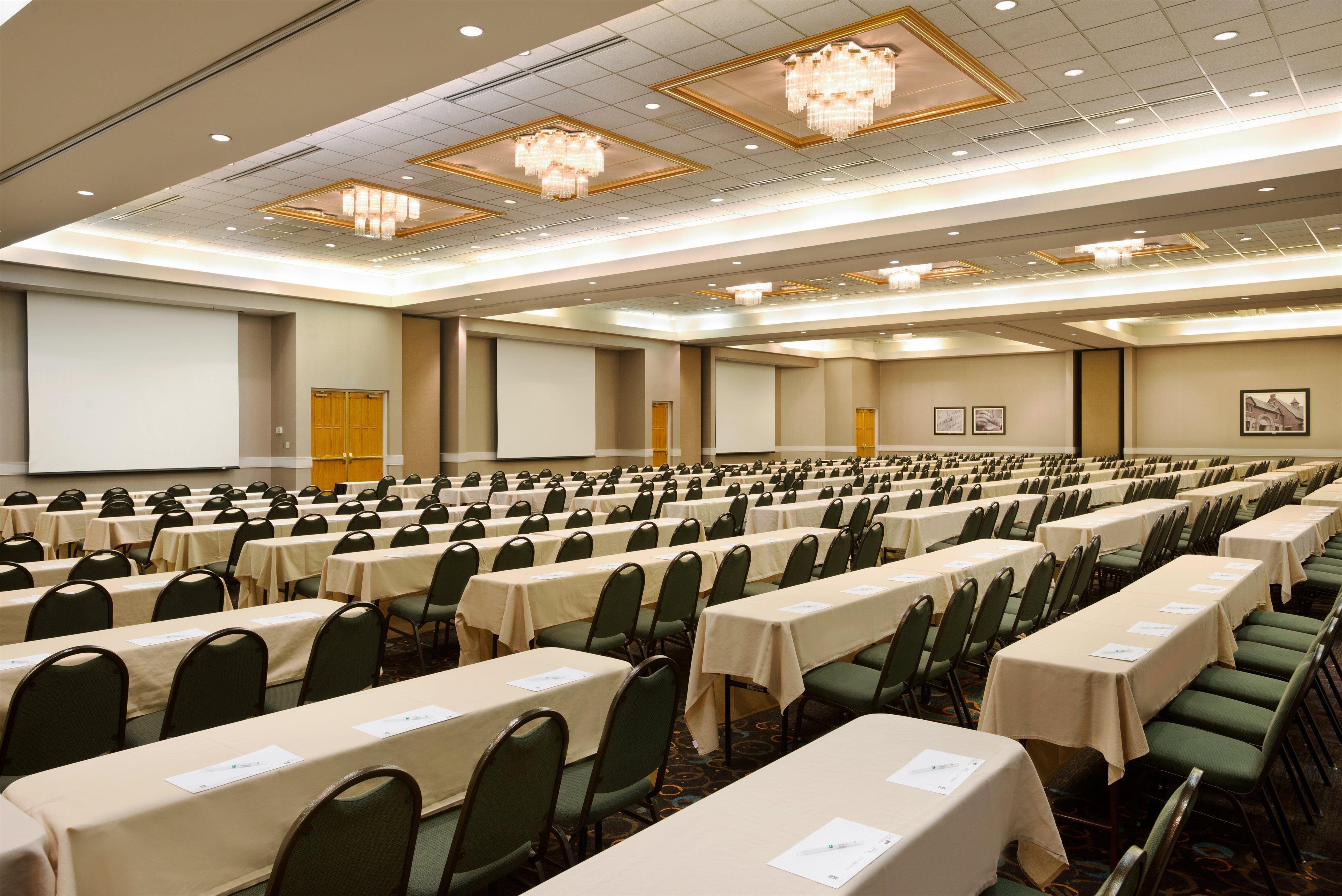 Meeting Room | Embassy Suites by Hilton Greensboro Airport