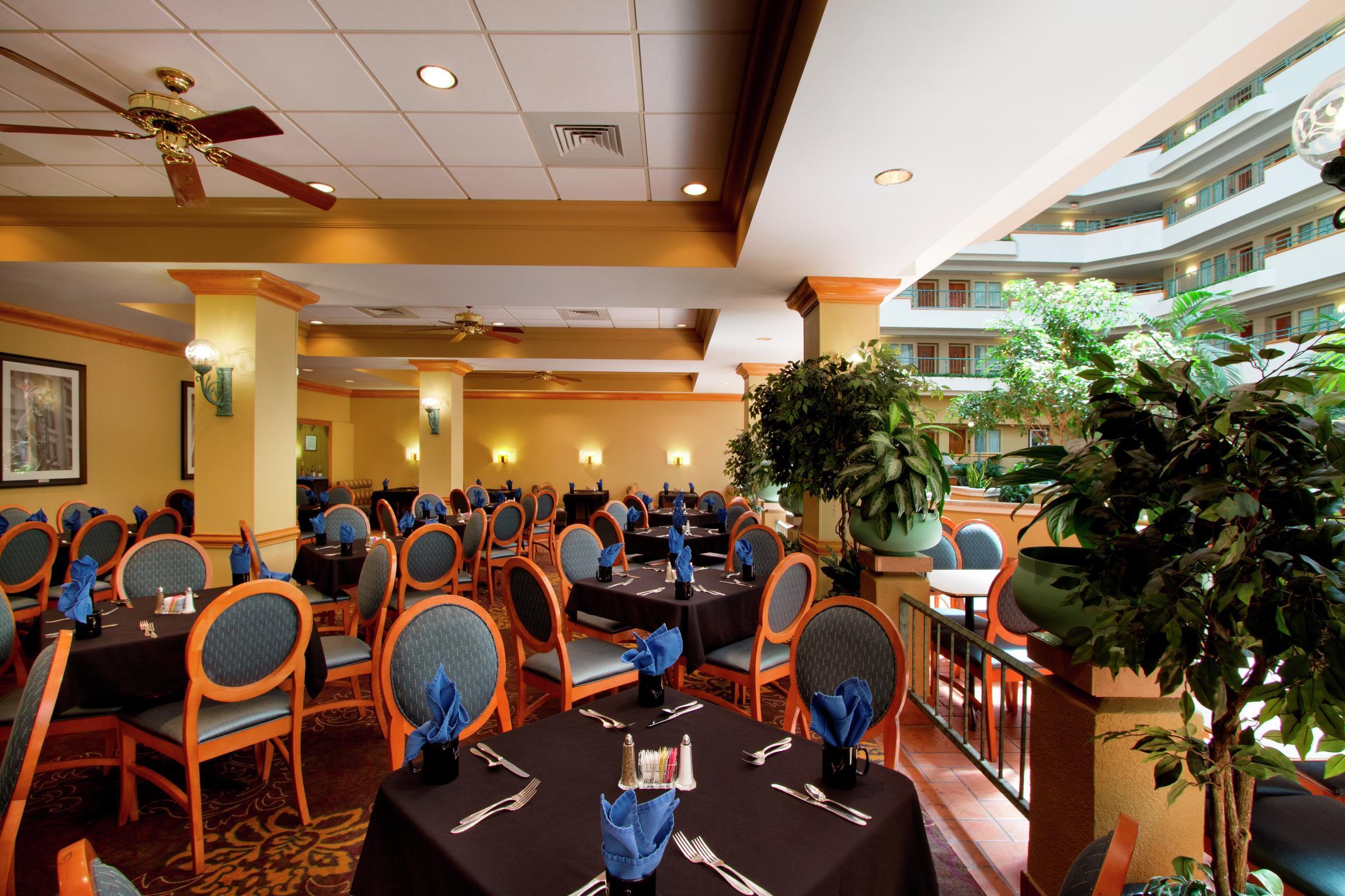 Restaurant | Embassy Suites by Hilton Greensboro Airport