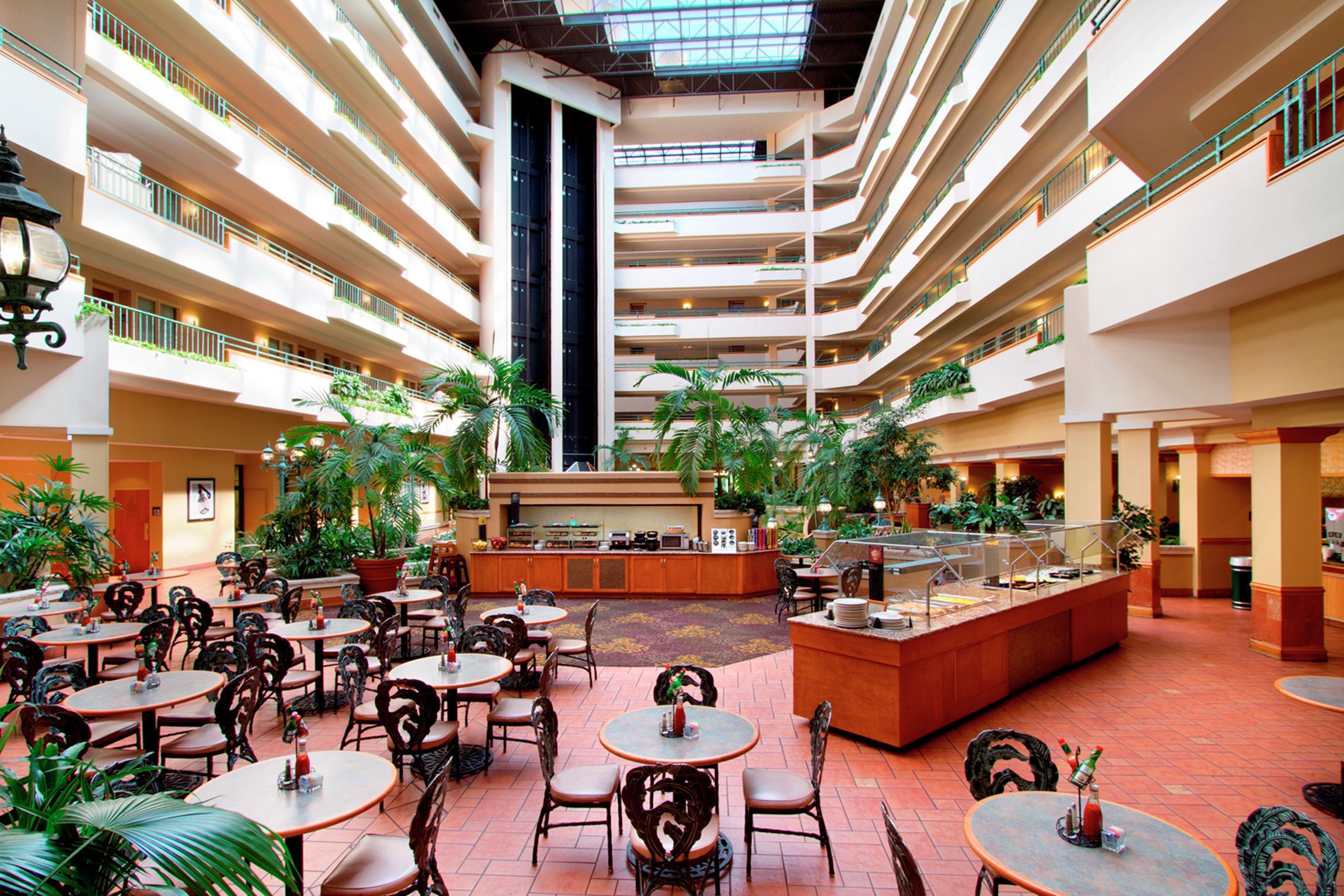 Restaurant | Embassy Suites by Hilton Greensboro Airport