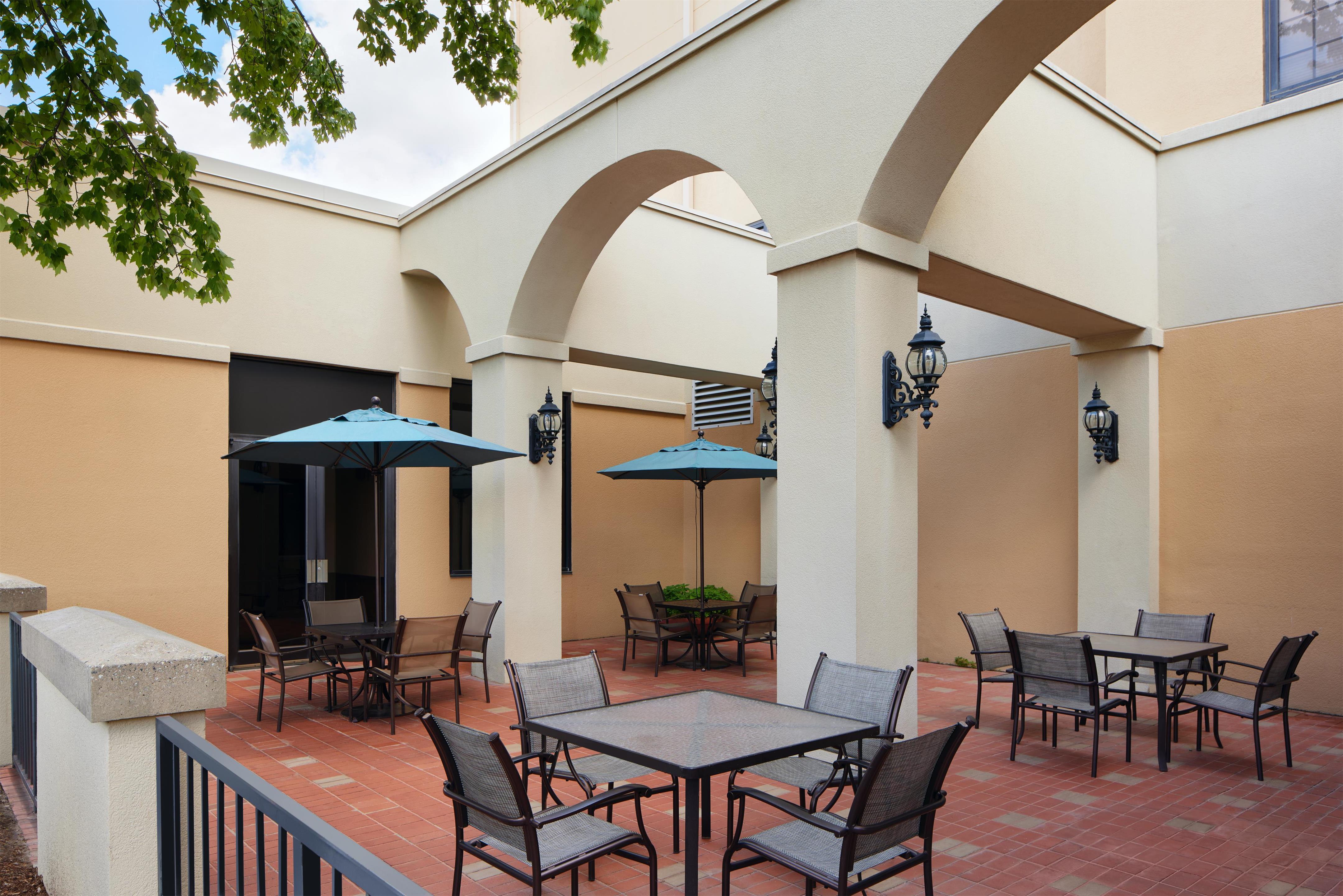 Exterior | Embassy Suites by Hilton Greensboro Airport