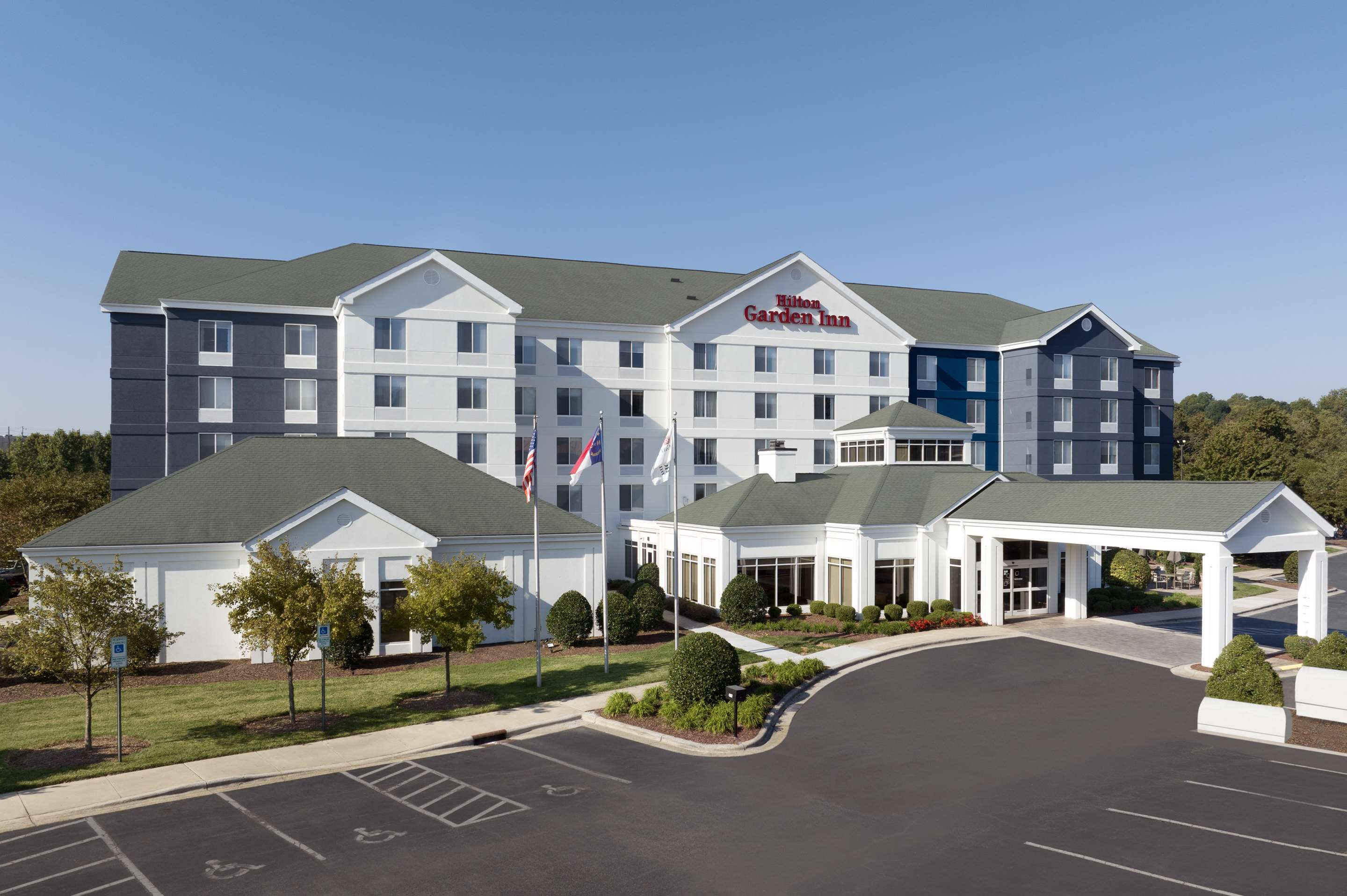Exterior | Hilton Garden Inn Greensboro