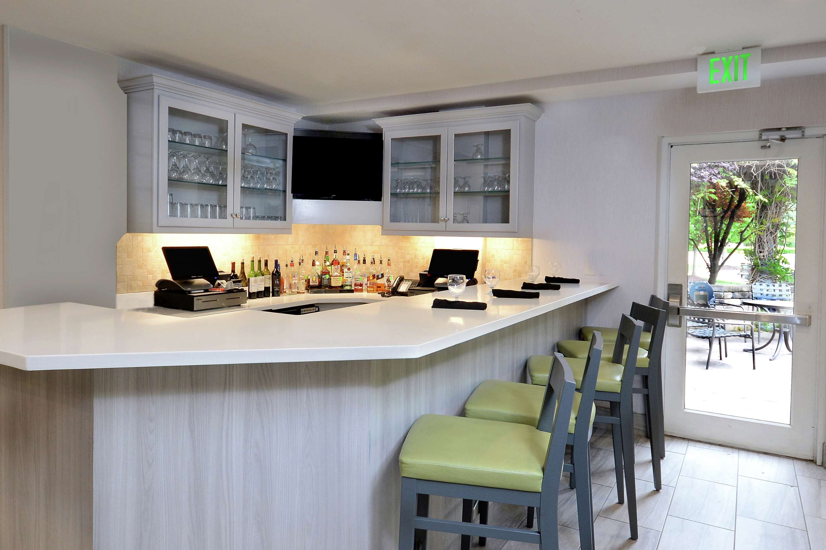 BarLounge | Hilton Garden Inn Greensboro