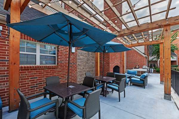 Homewood Suites by Hilton Greensboro 10