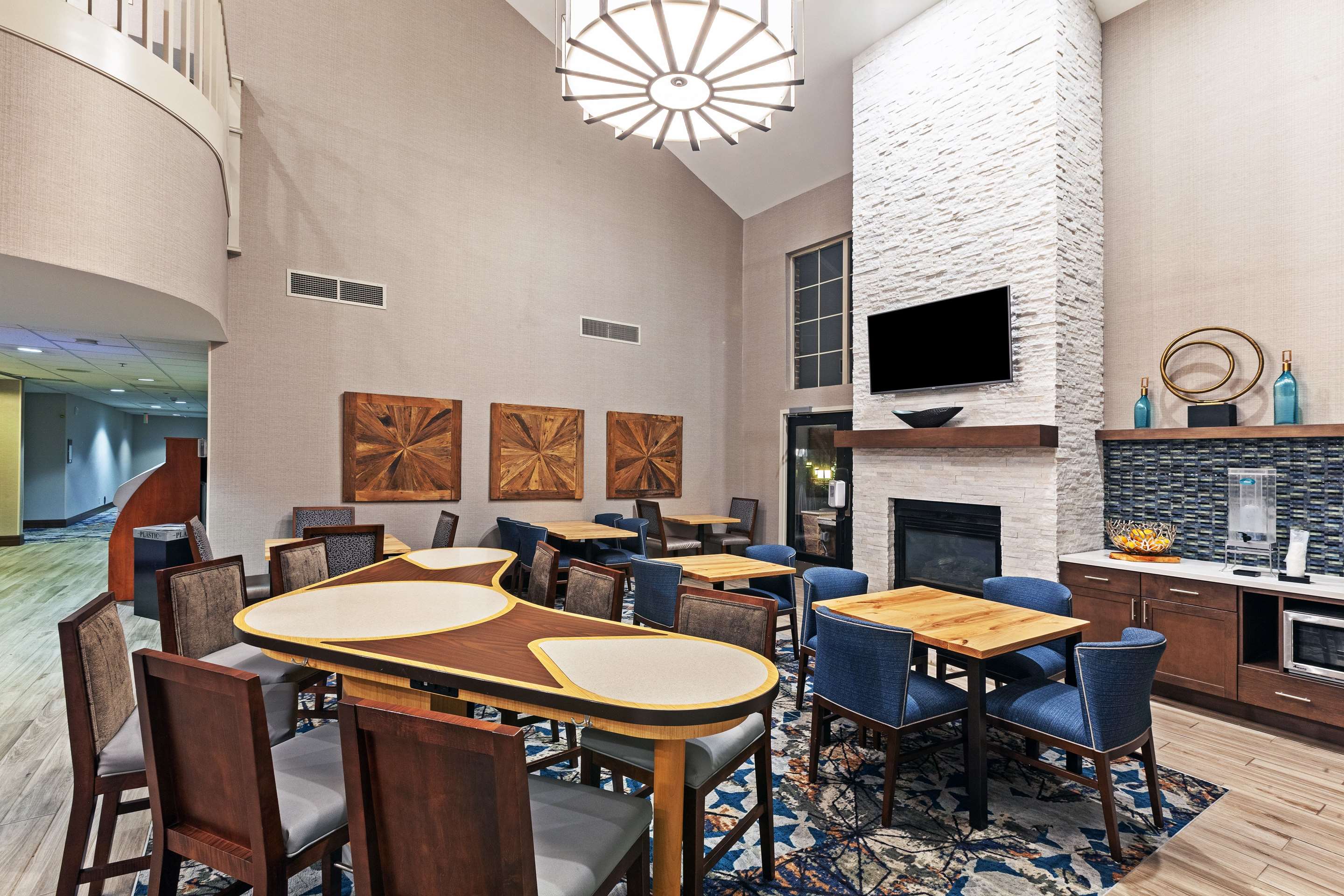 Lobby | Homewood Suites by Hilton Greensboro