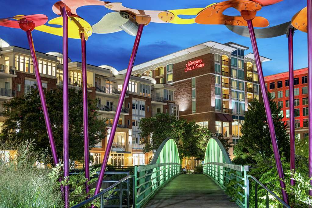 Hampton Inn & Suites Greenville Downtown