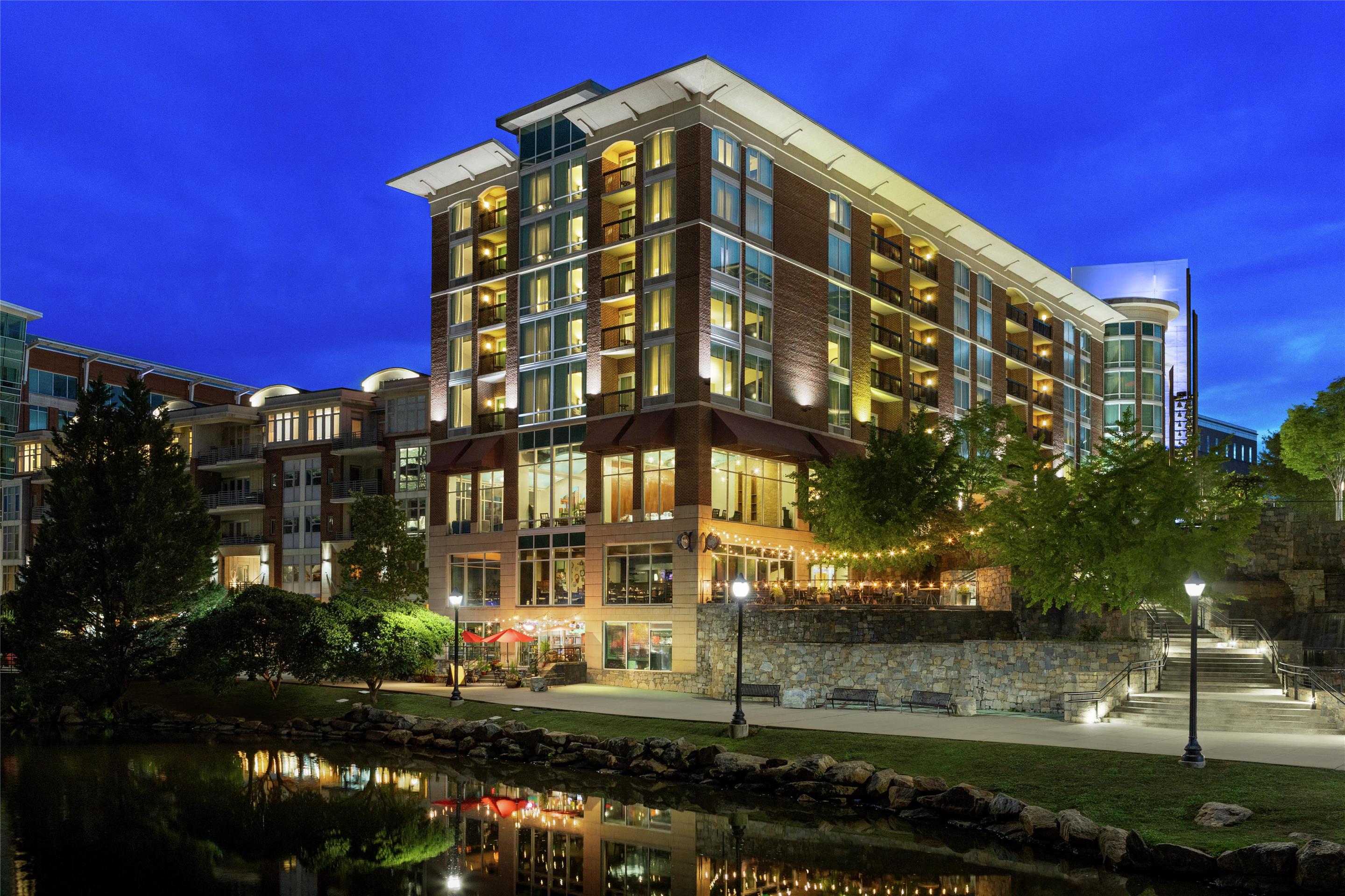 Exterior | Hampton Inn & Suites Greenville-Downtown-RiverPlace
