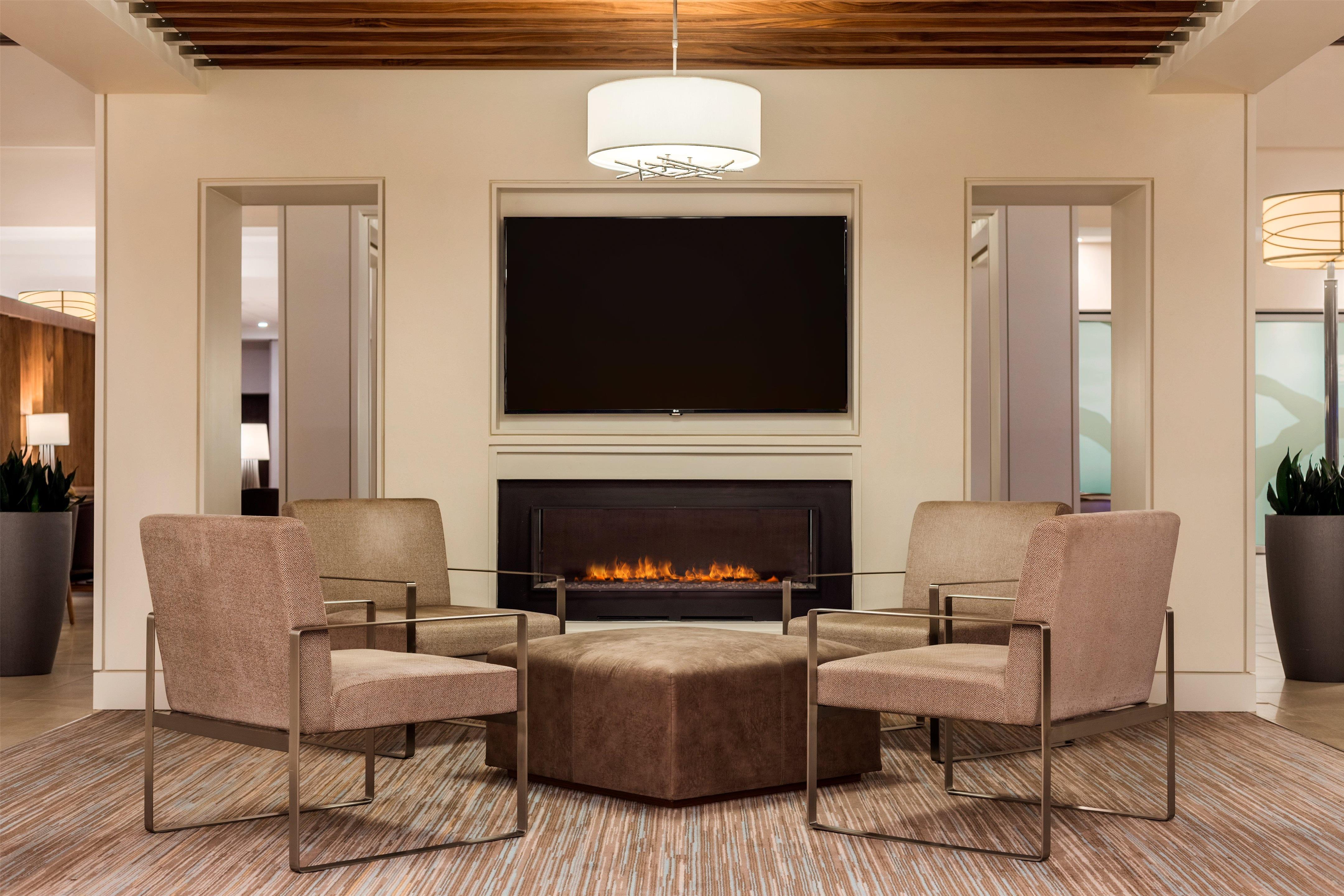Lobby | Embassy Suites by Hilton Greenville Golf Resort & Conference Center