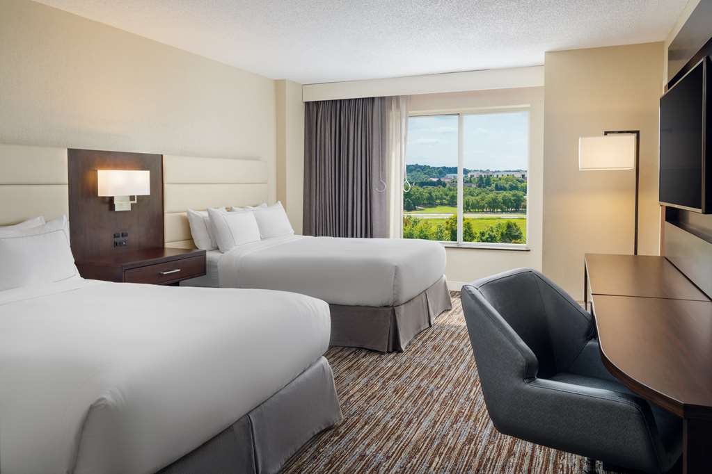DoubleTree by Hilton Greensboro Room Type - 2DBL MB HR ACC RI SHWR SMK