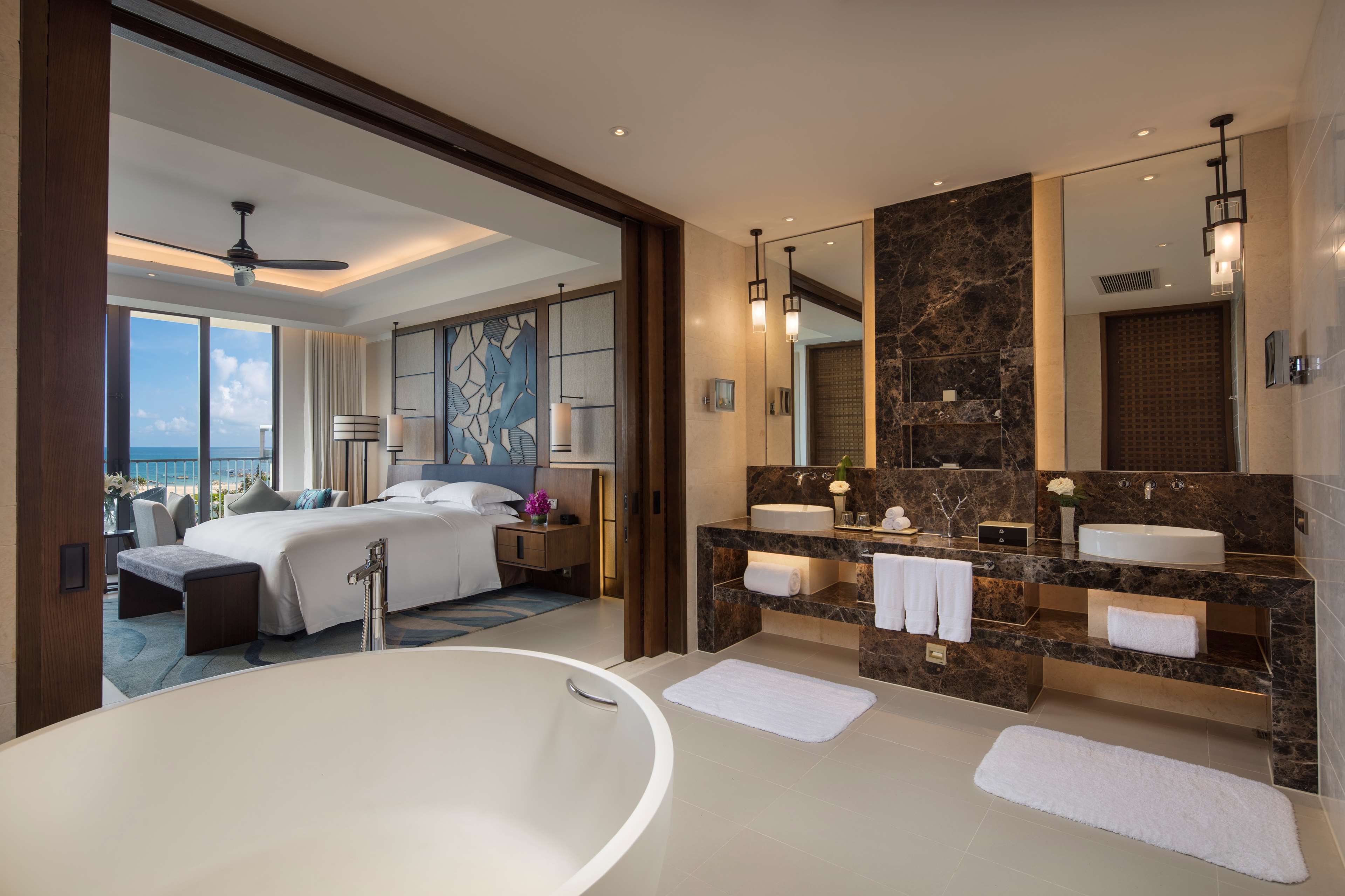 Hilton Wenchang Room Type - One Bedroom Deluxe Suite