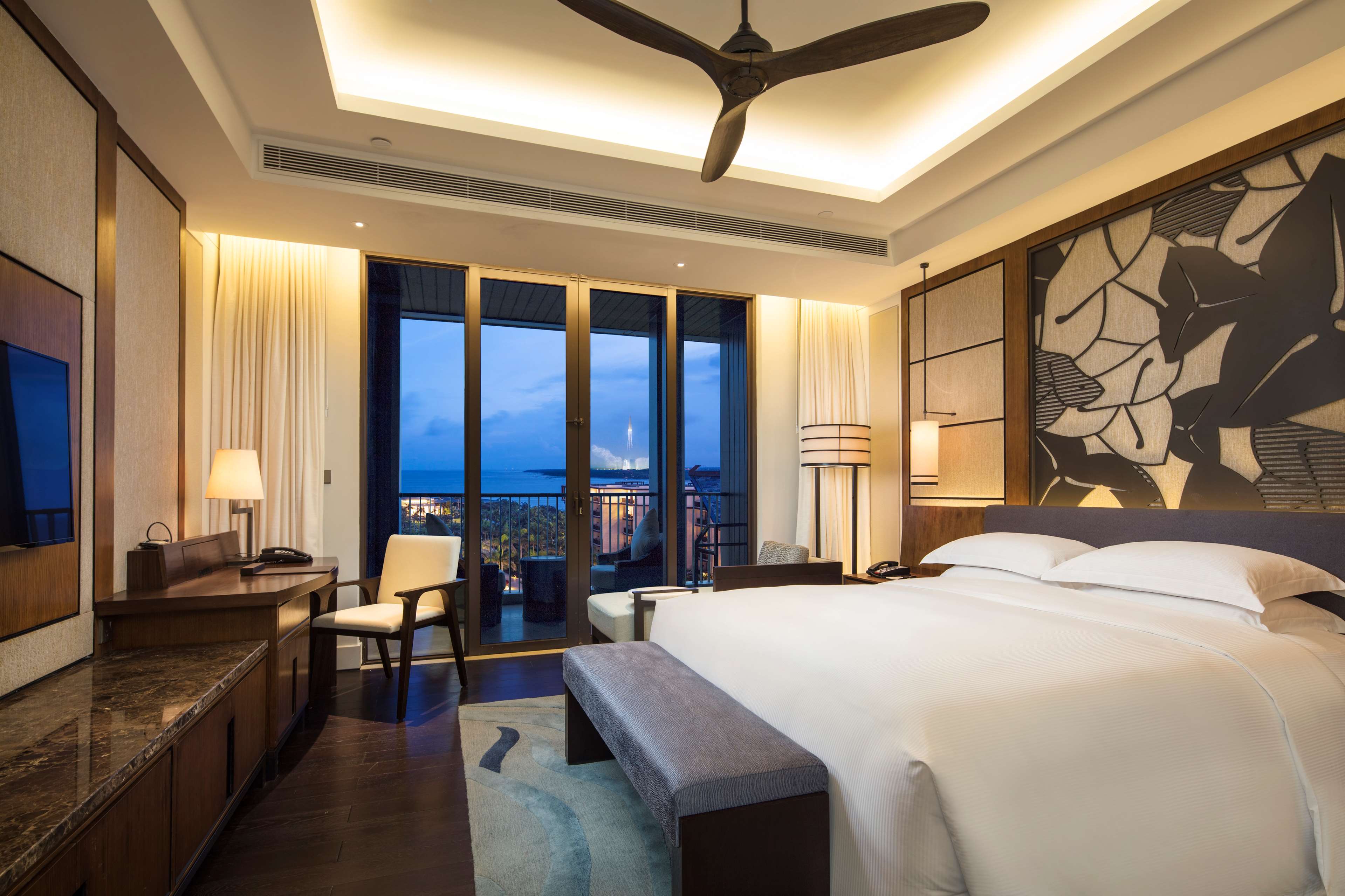 Hilton Wenchang Room Type - King Executive Launch Pad