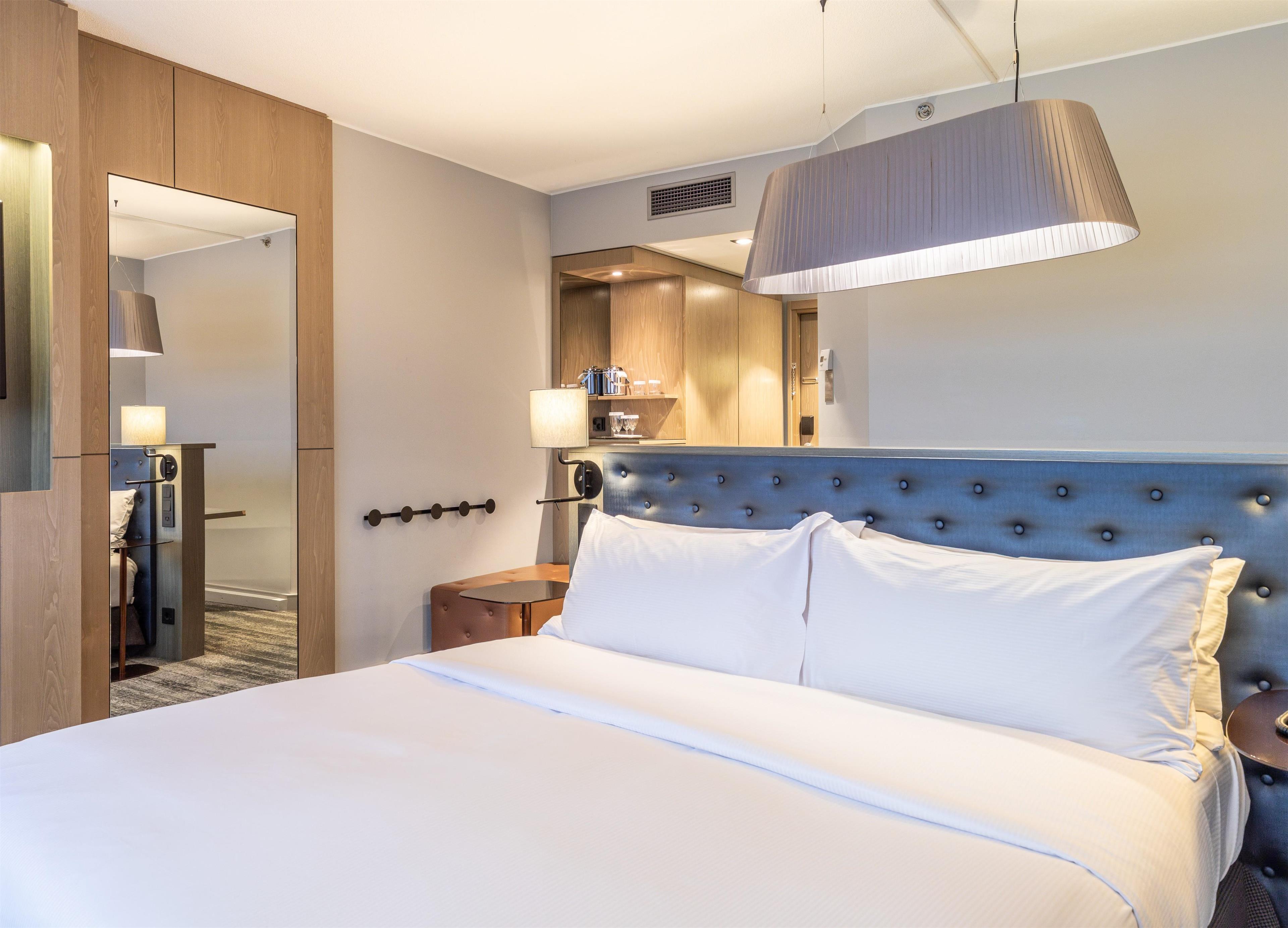 Hilton Helsinki Strand Room Type - KING EXECUTIVE SEAVIEW