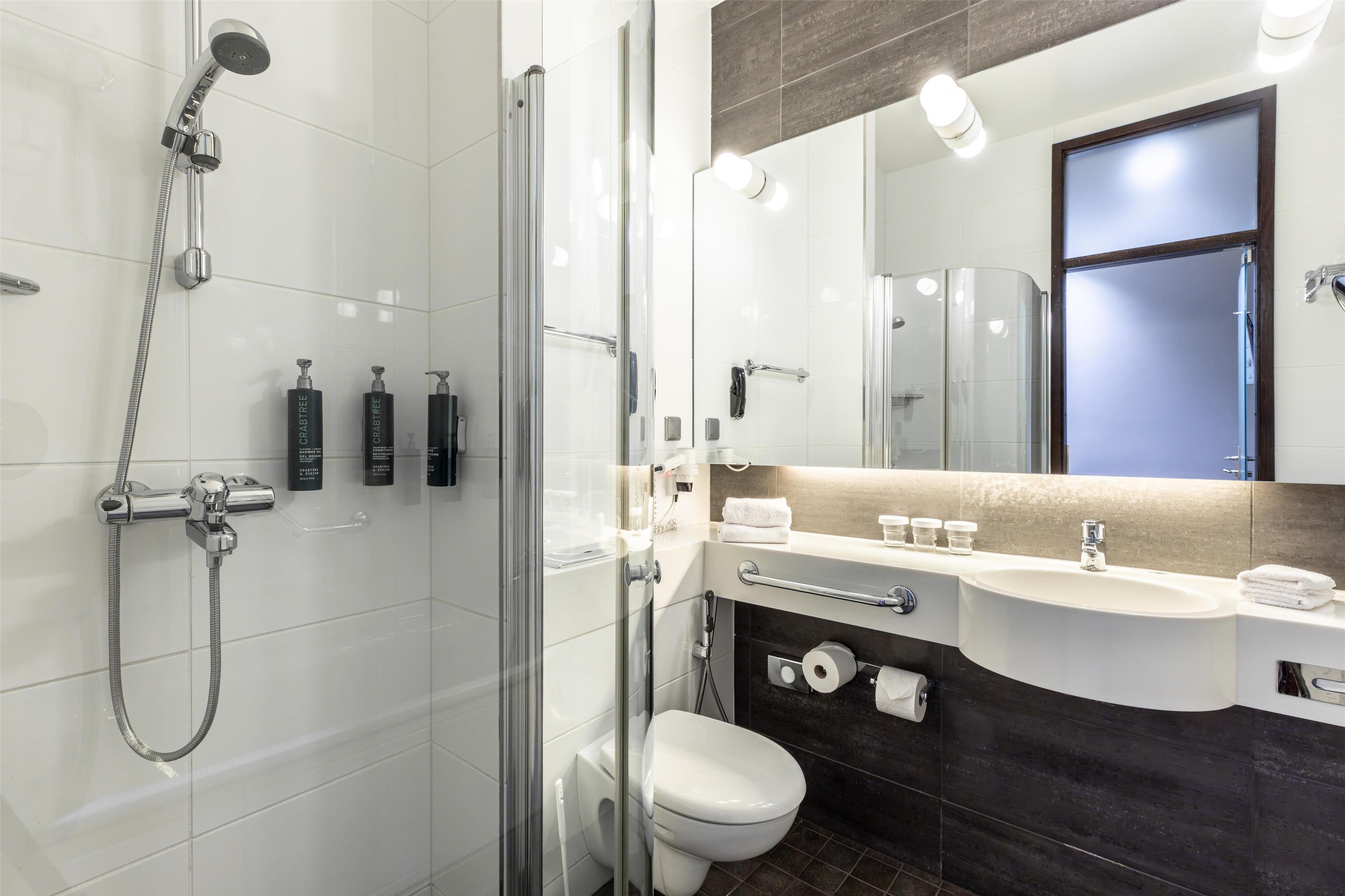 Hilton Helsinki Kalastajatorppa Room Type - TWIN GUEST ROOM PLUS VIEW