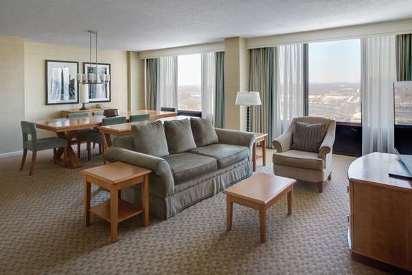  - Hilton Hotel Hartford - I-84, Exit 49 & 50