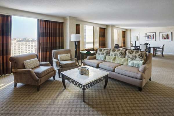  - Hilton Hotel Hartford - I-84, Exit 49 & 50