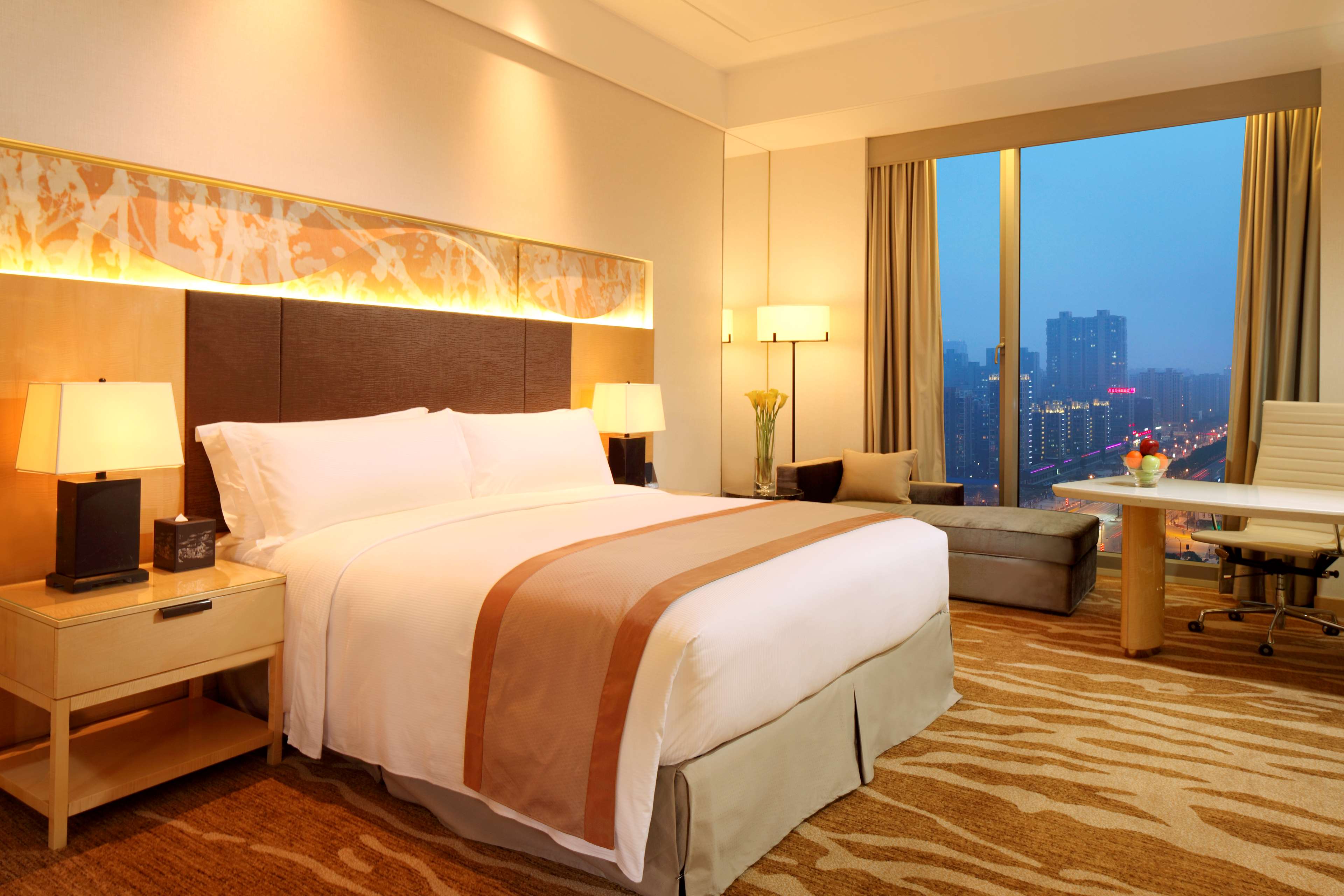 DoubleTree by Hilton Hangzhou East Room Type - KING EXECUTIVE ROOM