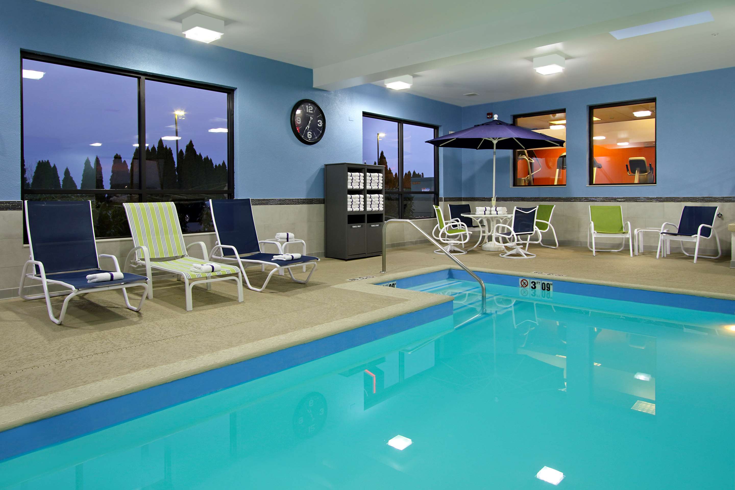 Pool | Hampton Inn Hagerstown-I-81