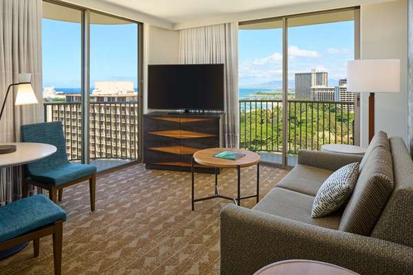  - Embassy Suites Beach Walk Waikiki Honolulu