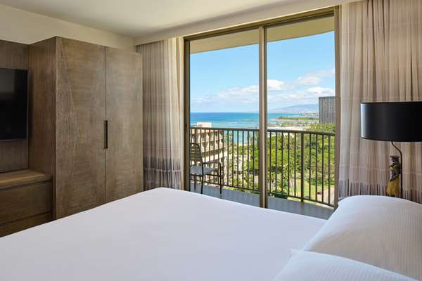  - Embassy Suites Beach Walk Waikiki Honolulu