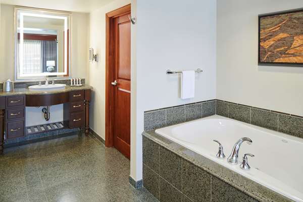  - Grand Waikikian Resort by Hilton Grand Vacations Honolulu