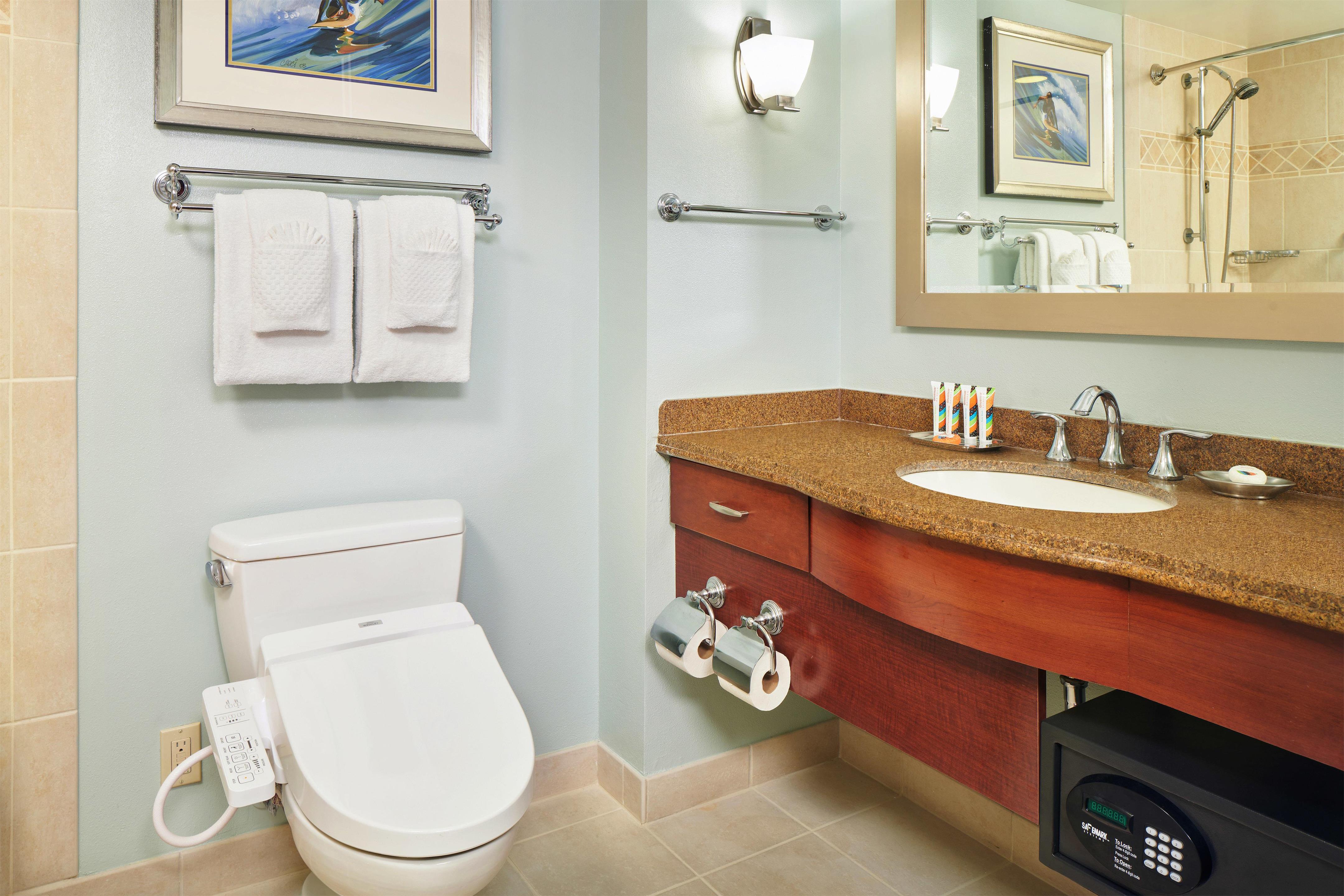 Guest room bath