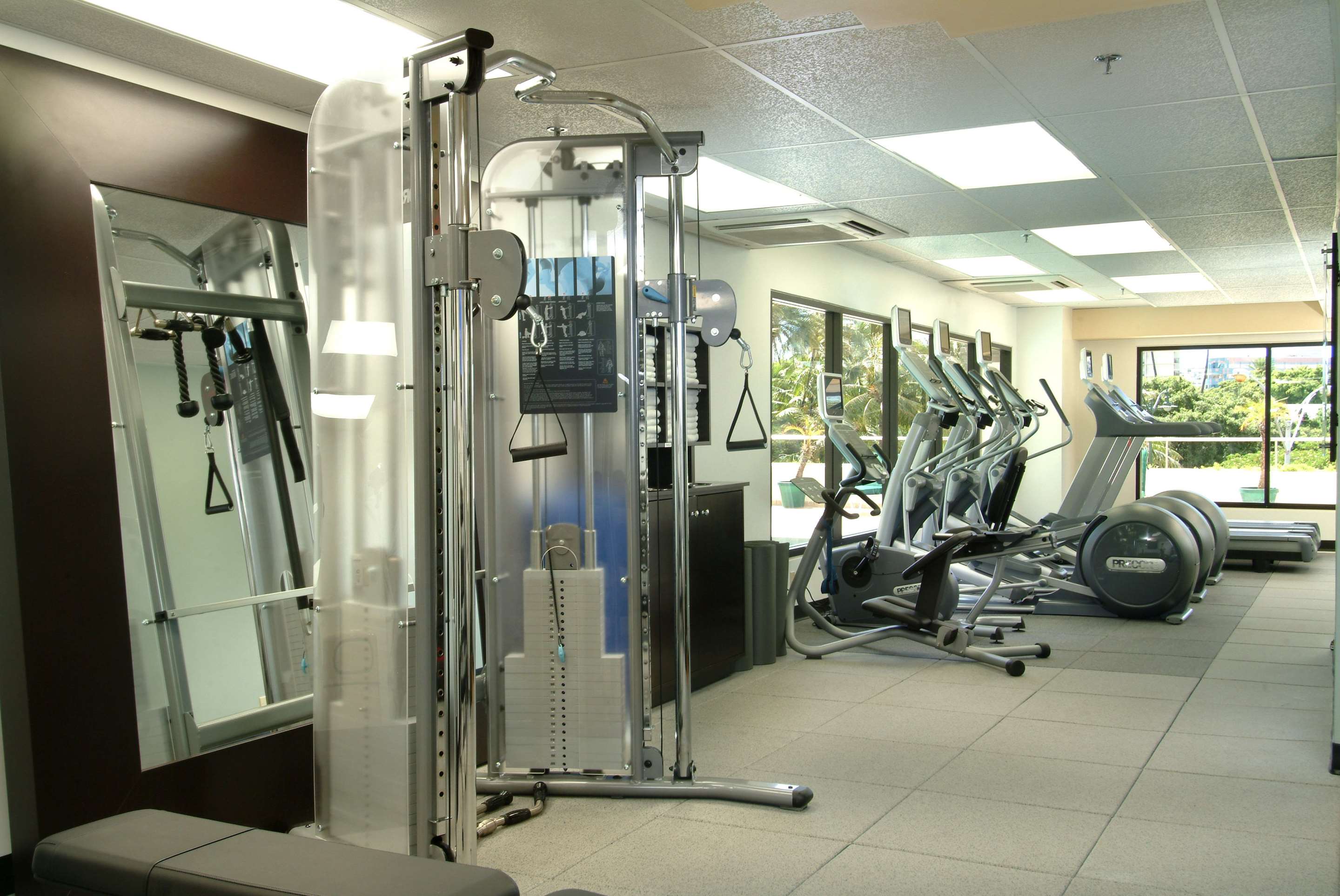 Health club fitness center gym | DoubleTree by Hilton Hotel Alana - Waikiki Beach