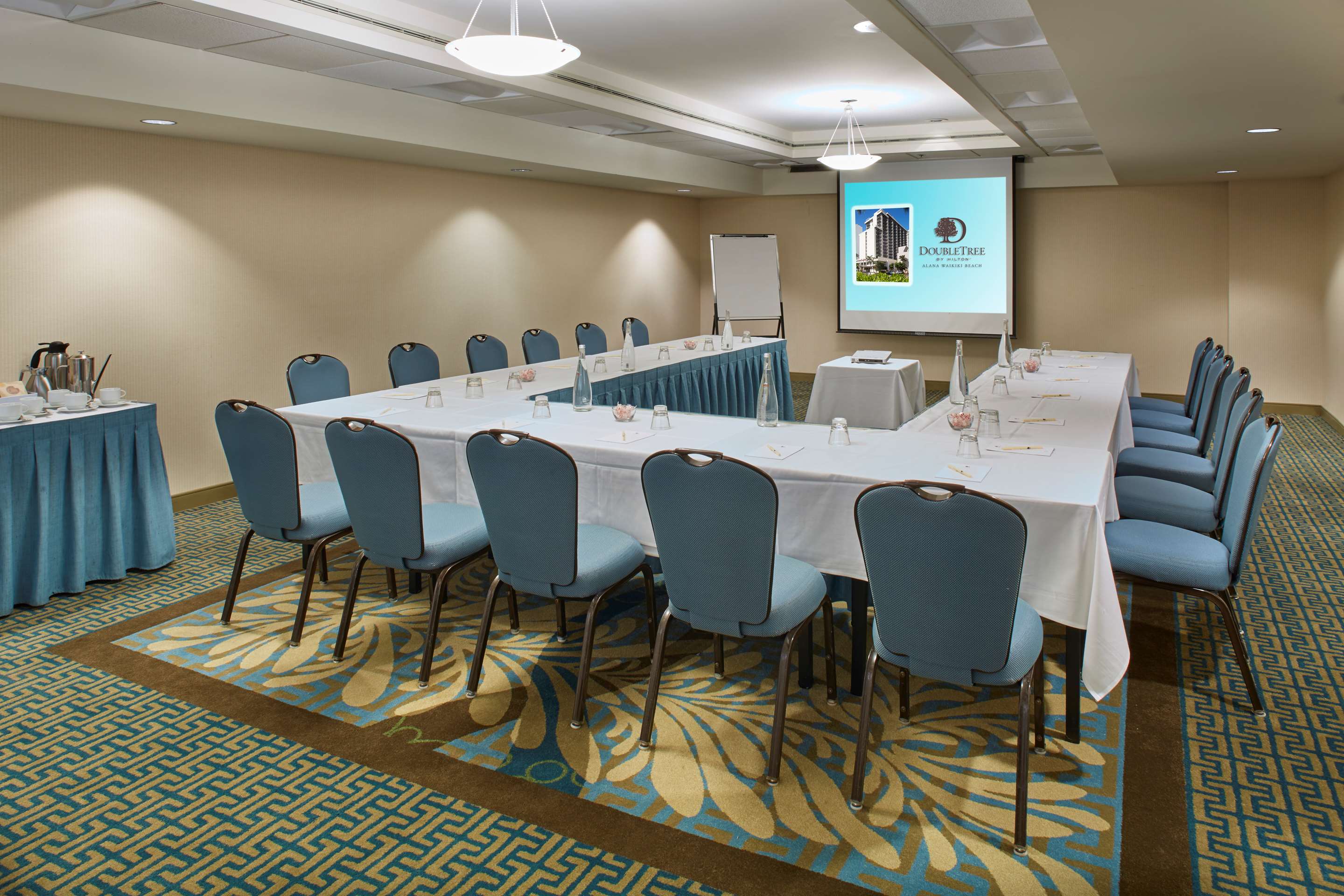 Meeting Room | DoubleTree by Hilton Hotel Alana - Waikiki Beach