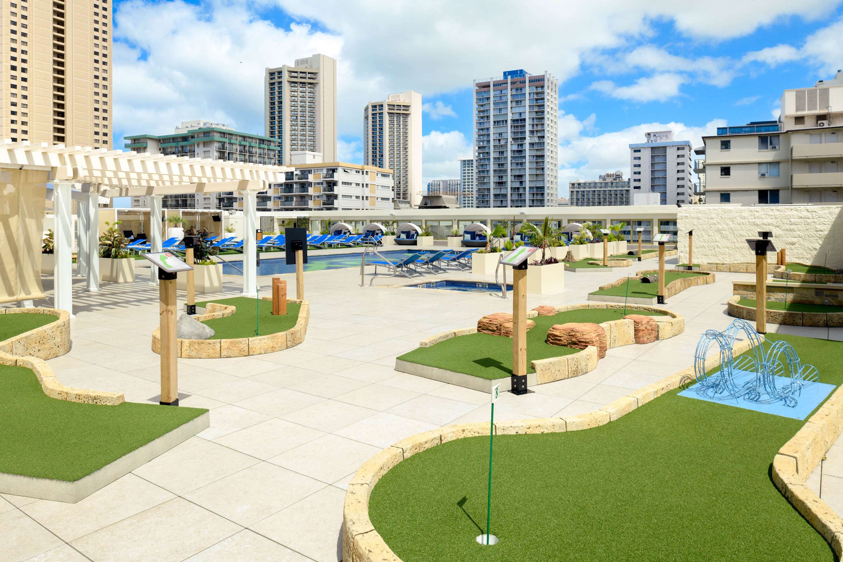 Golf | Hilton Waikiki Beach