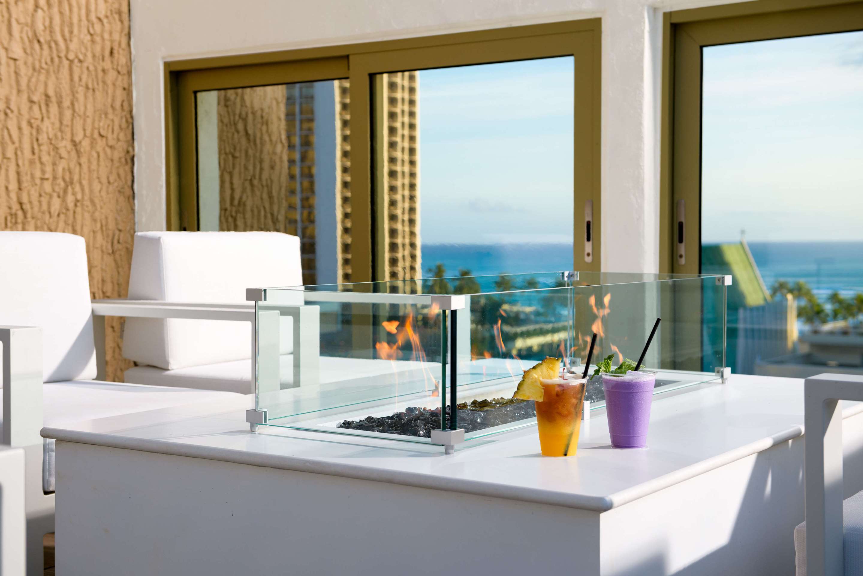 Exterior | Hilton Waikiki Beach