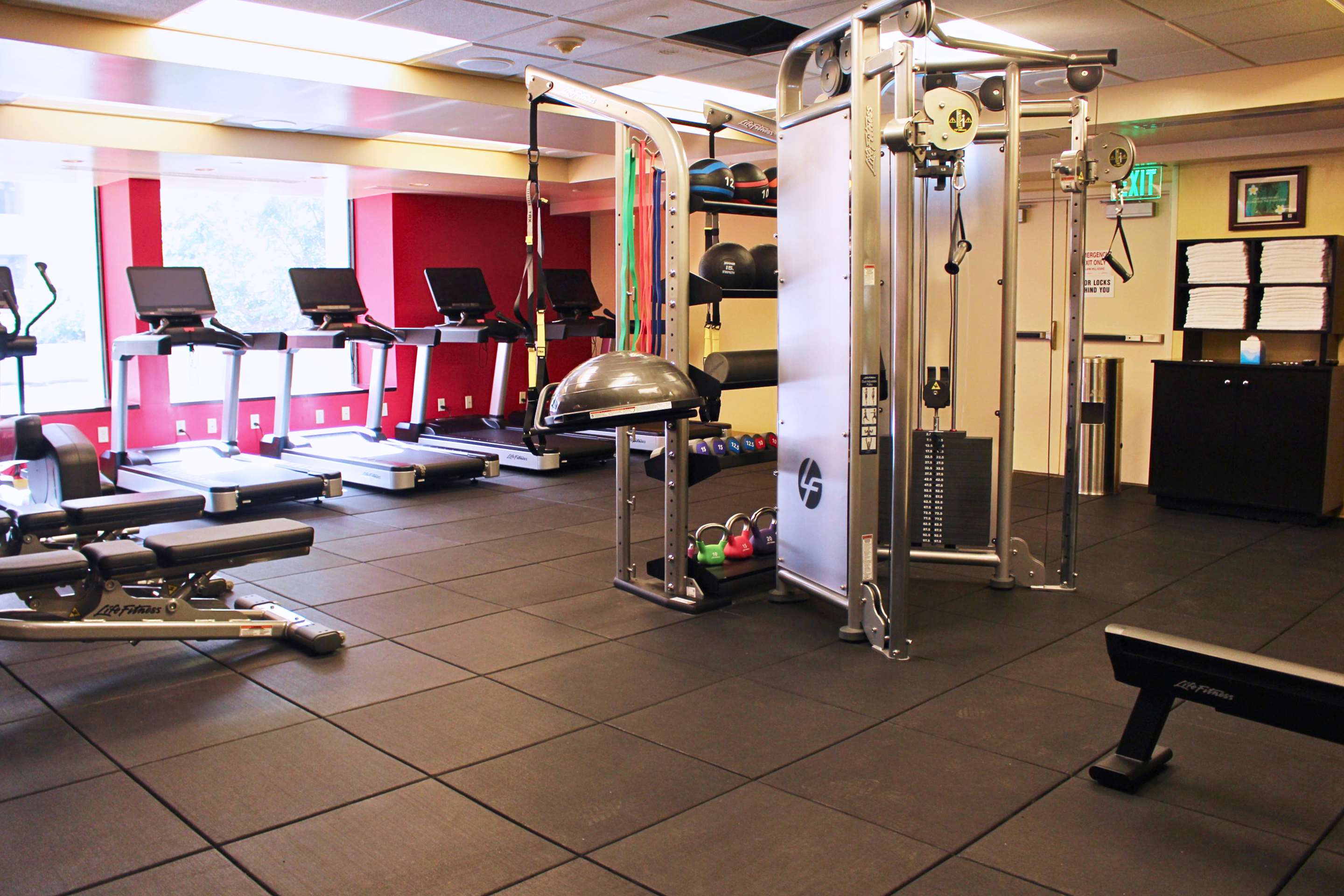 Health club fitness center gym | Hilton Waikiki Beach